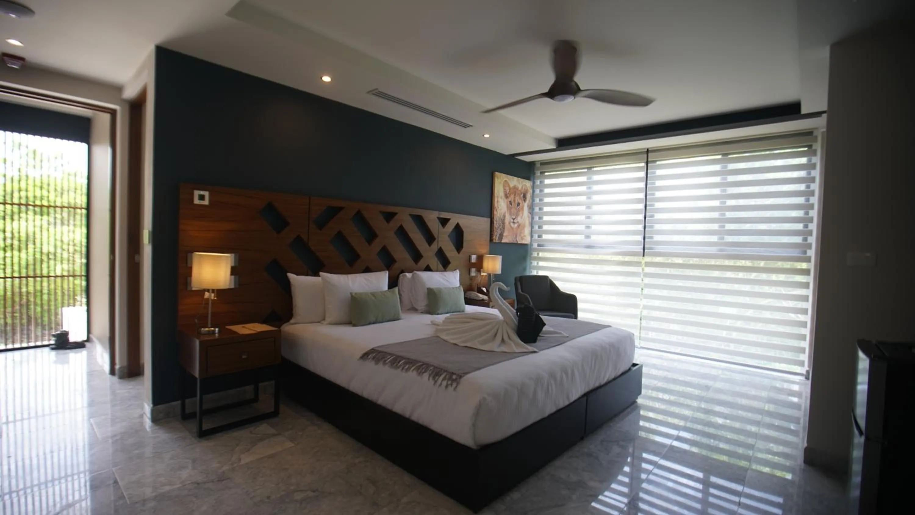 Bed in Panther Bay Boutique Hotel