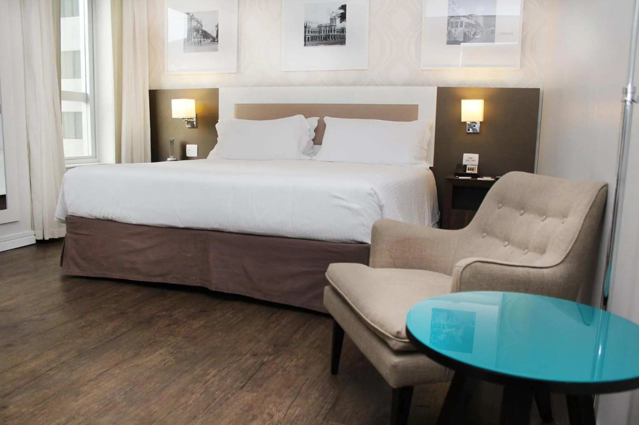 Photo of the whole room, Bed in Holiday Inn Belo Horizonte Savassi by IHG