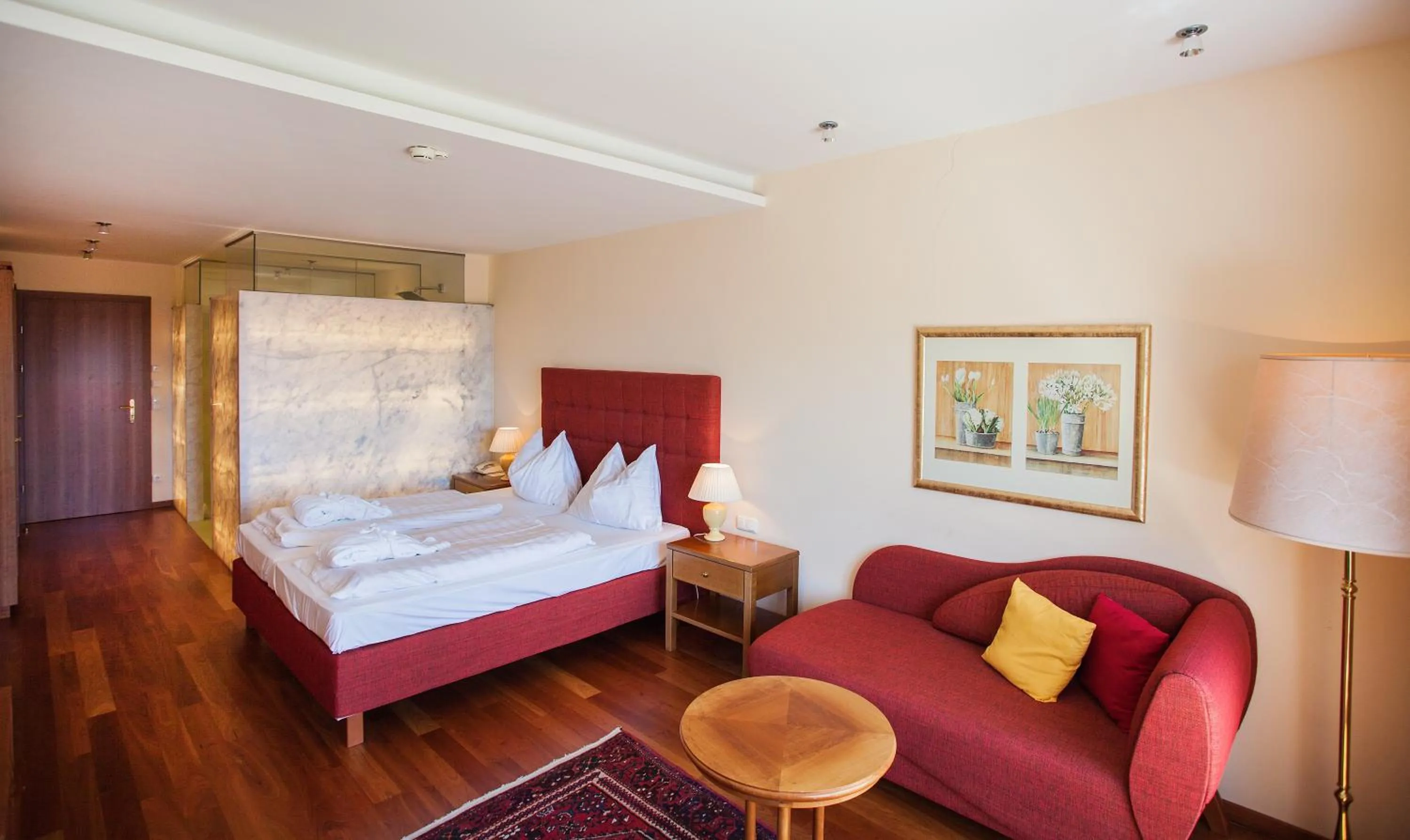 Photo of the whole room, Bed in Hotel Hollweger