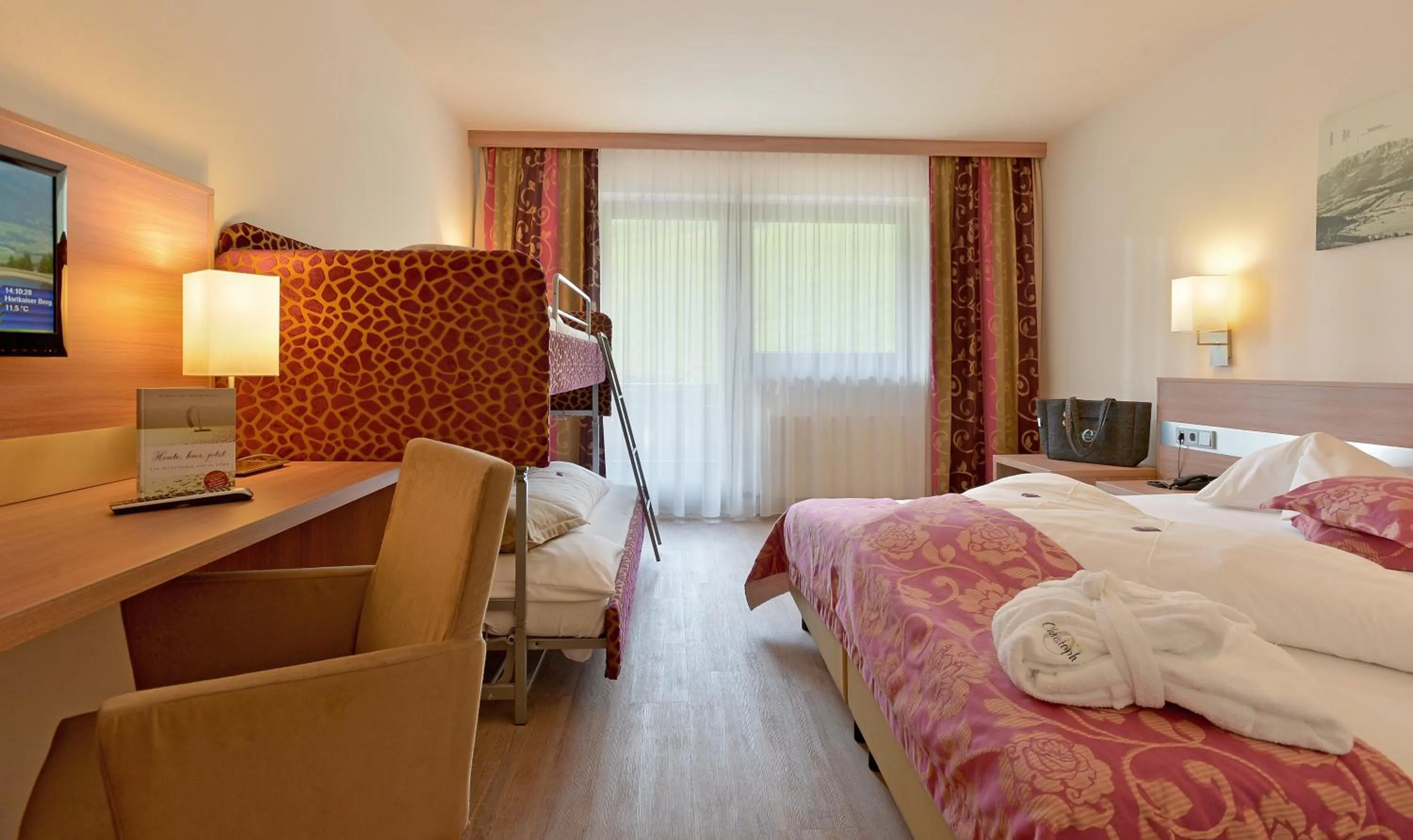 Bedroom, Bed in Familienhotel Christoph