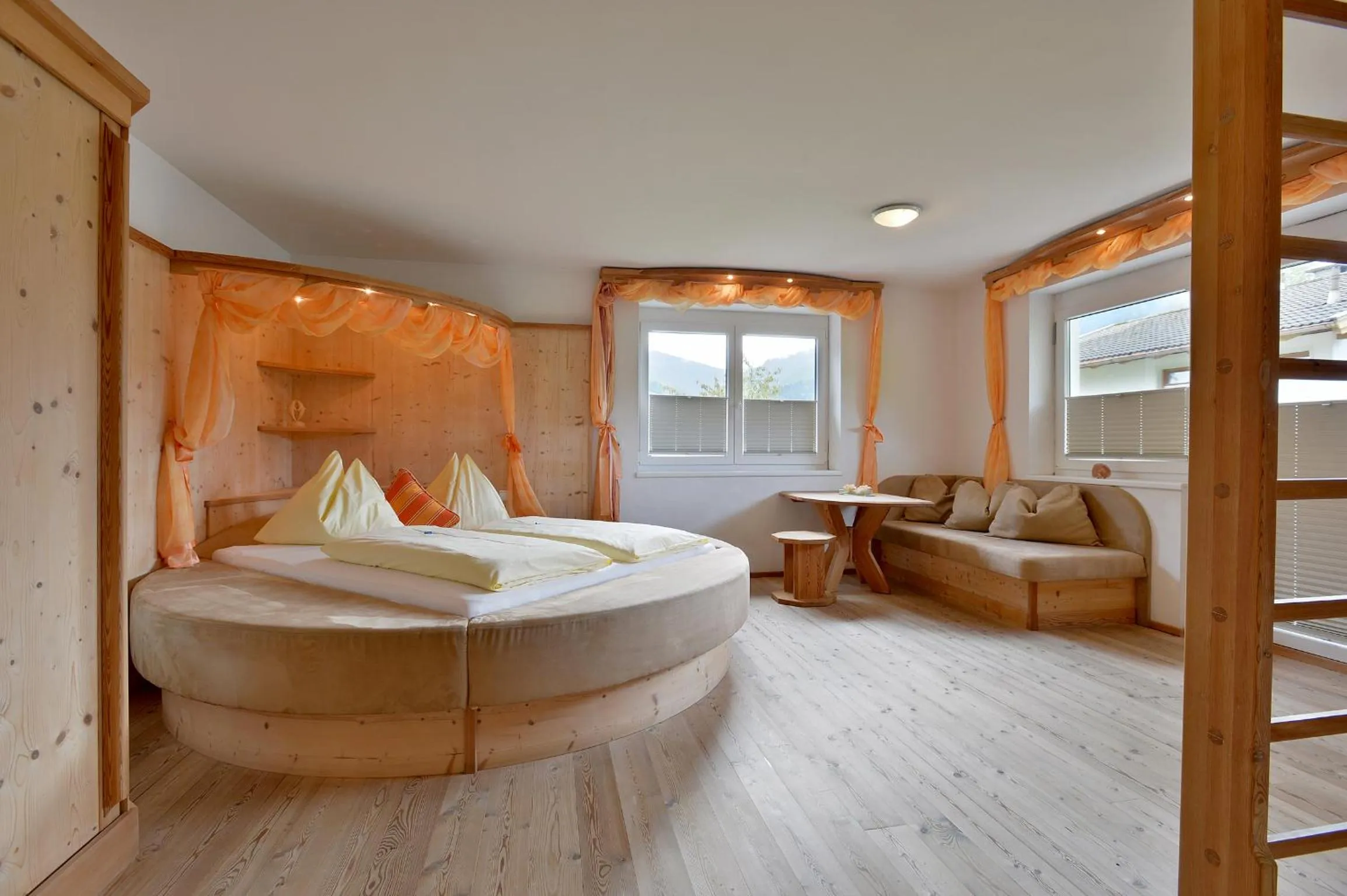 Photo of the whole room in Bed & Breakfast Landhaus Strasser