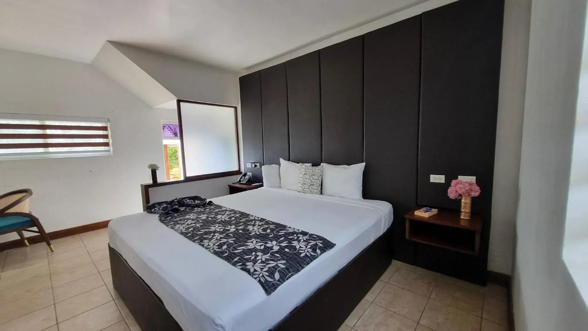 Standard King Room - single occupancy in Grand Hotel Excelsior Port Royal Standard King Room - single occupancy in Grand Hotel Excelsior Port Royal