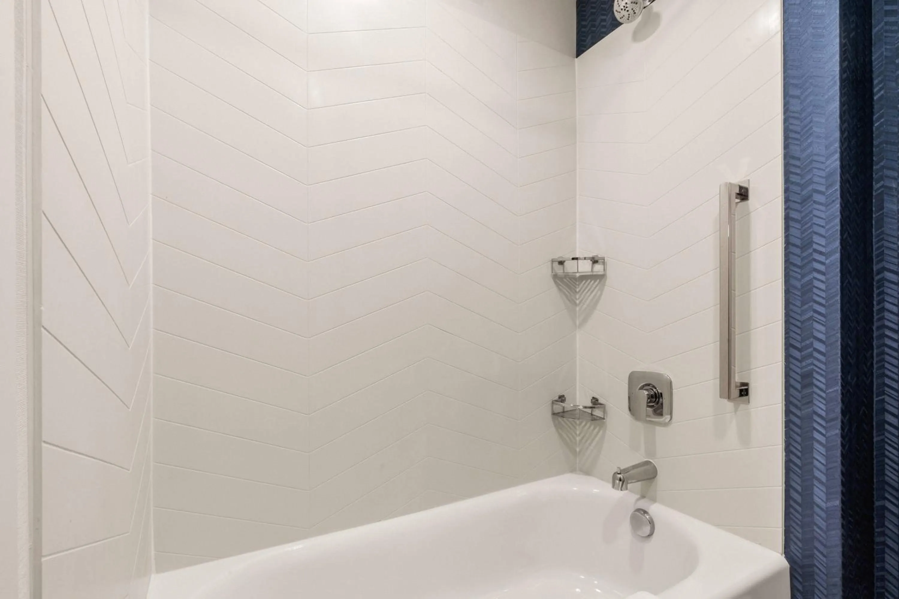 Bathroom in Fairfield Inn & Suites by Marriott Seattle Downtown/Seattle Center