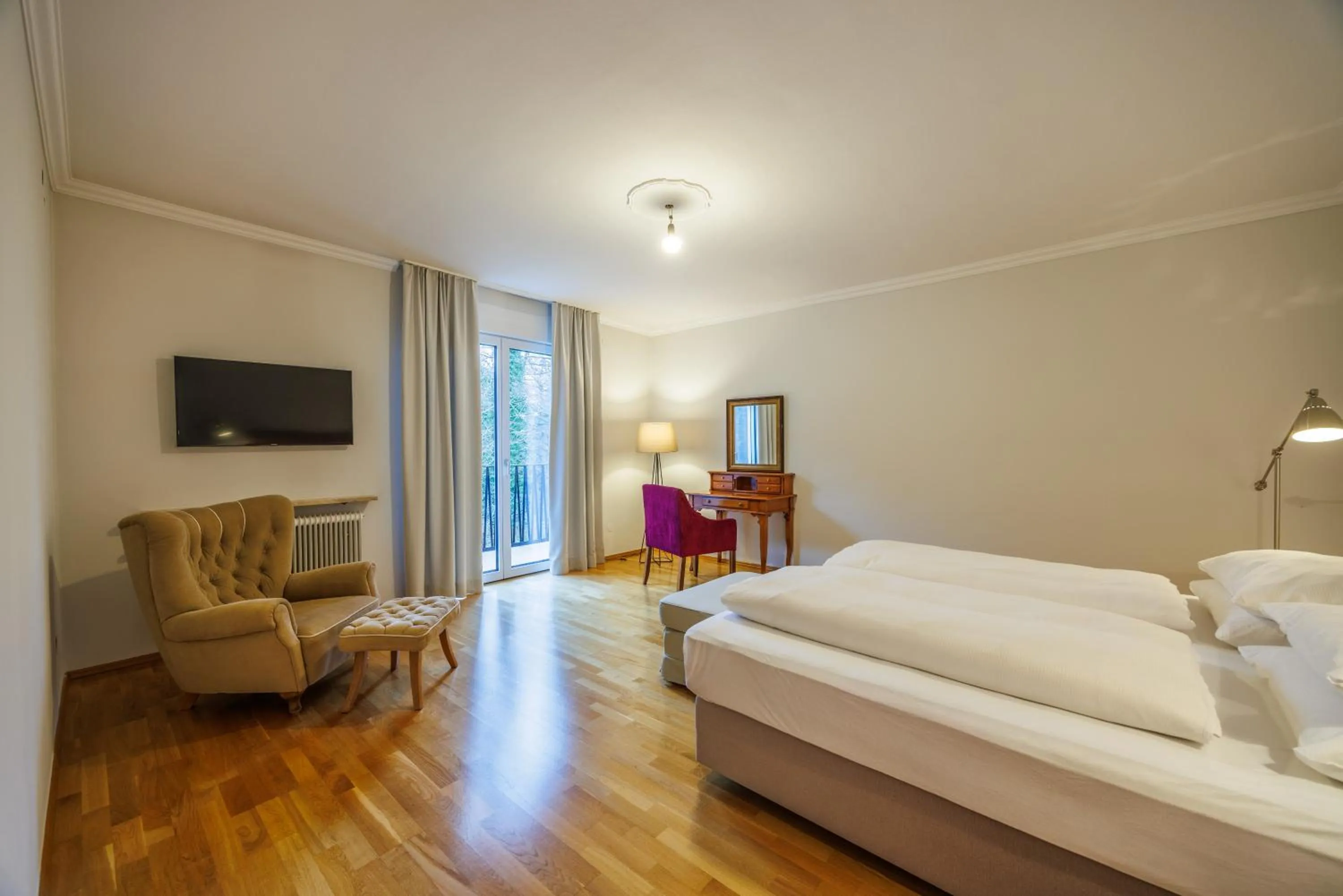 Bed in Hotel Dermuth Klagenfurt