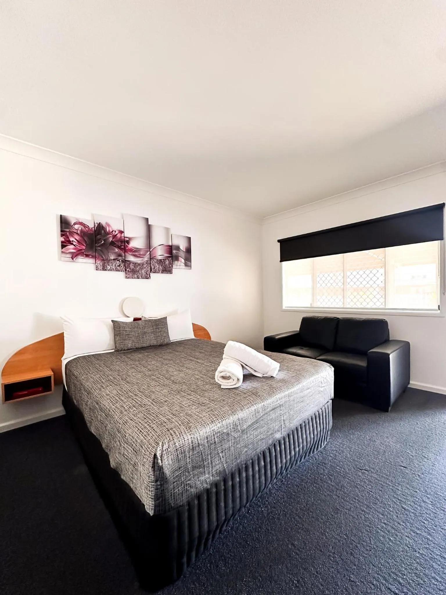 Bed in Boulevard Lodge Bundaberg