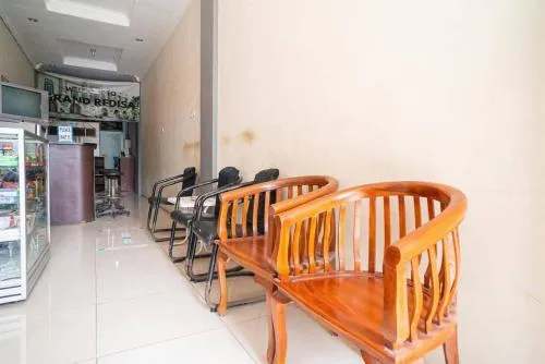 RedDoorz near Universitas Merdeka Malang 2