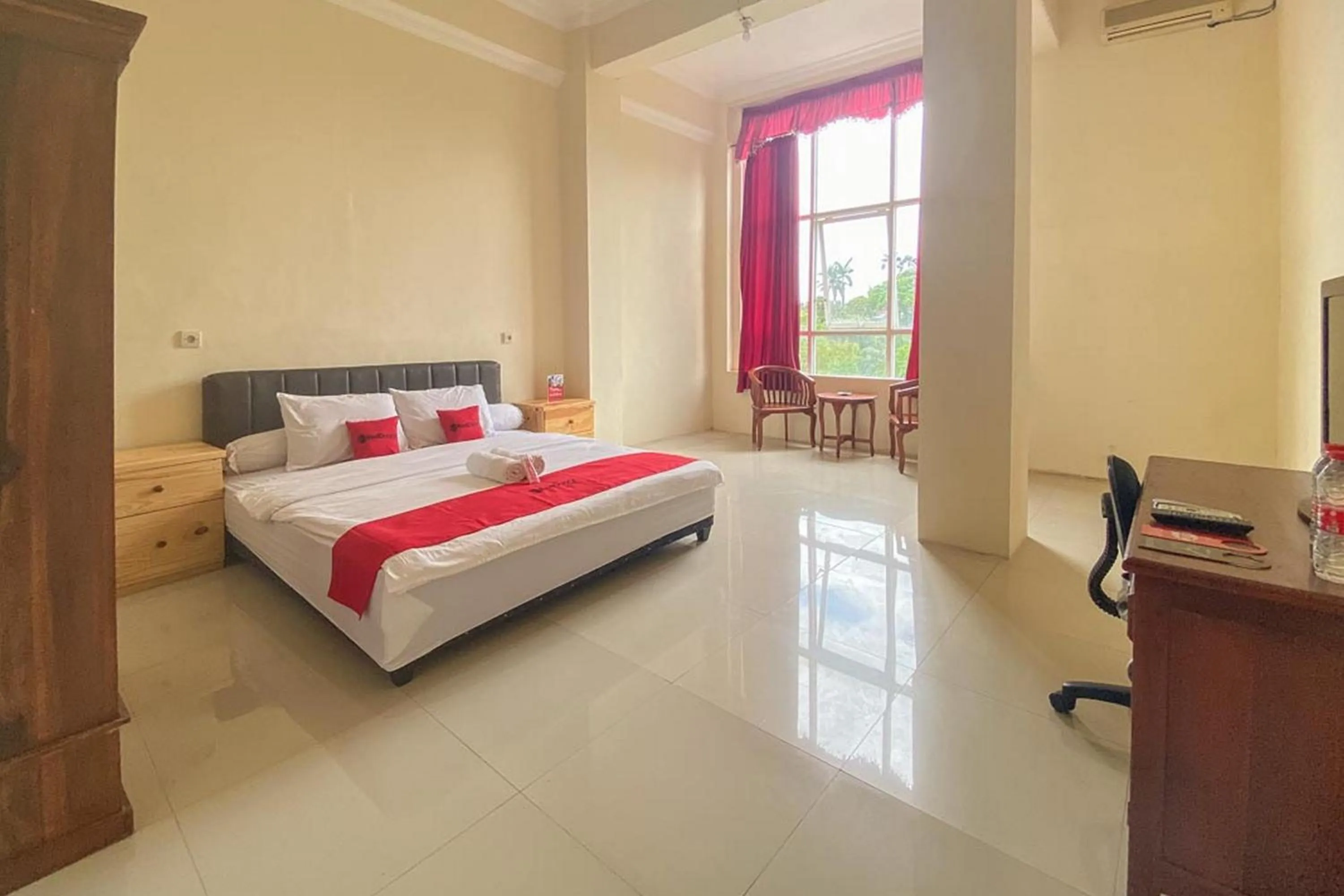 Bed in RedDoorz near Universitas Merdeka Malang 2