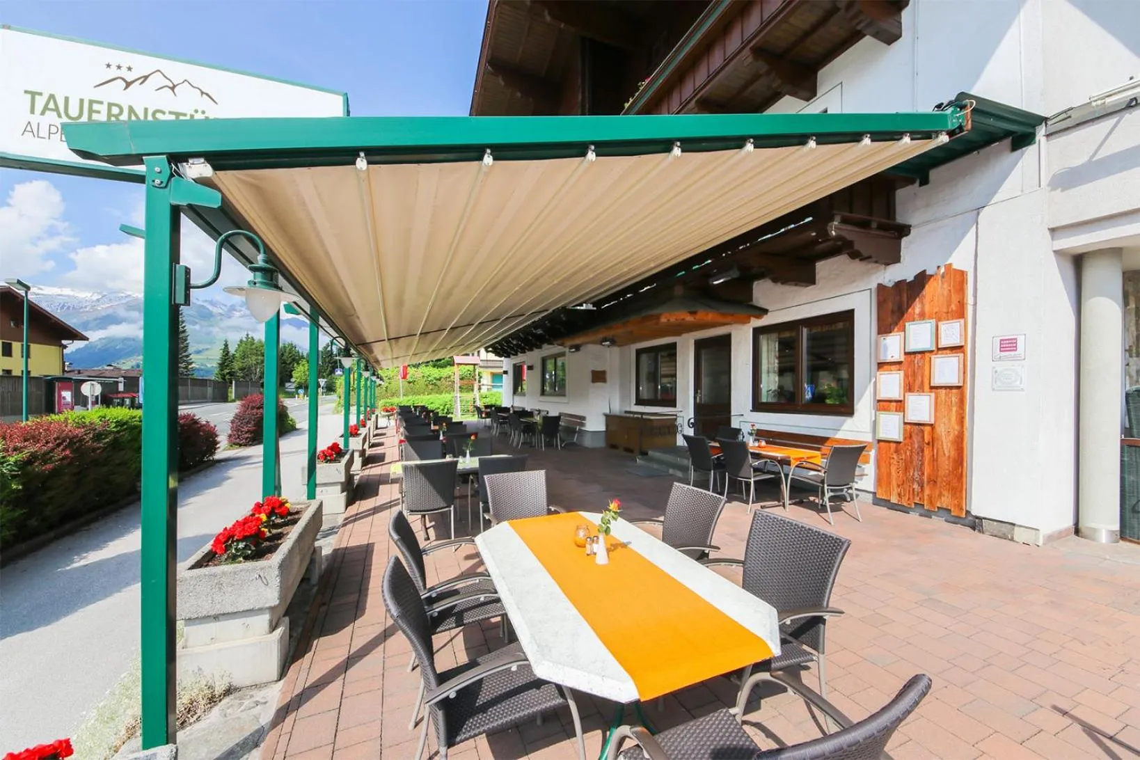 Balcony/Terrace in Alpenhotel Tauernstüberl