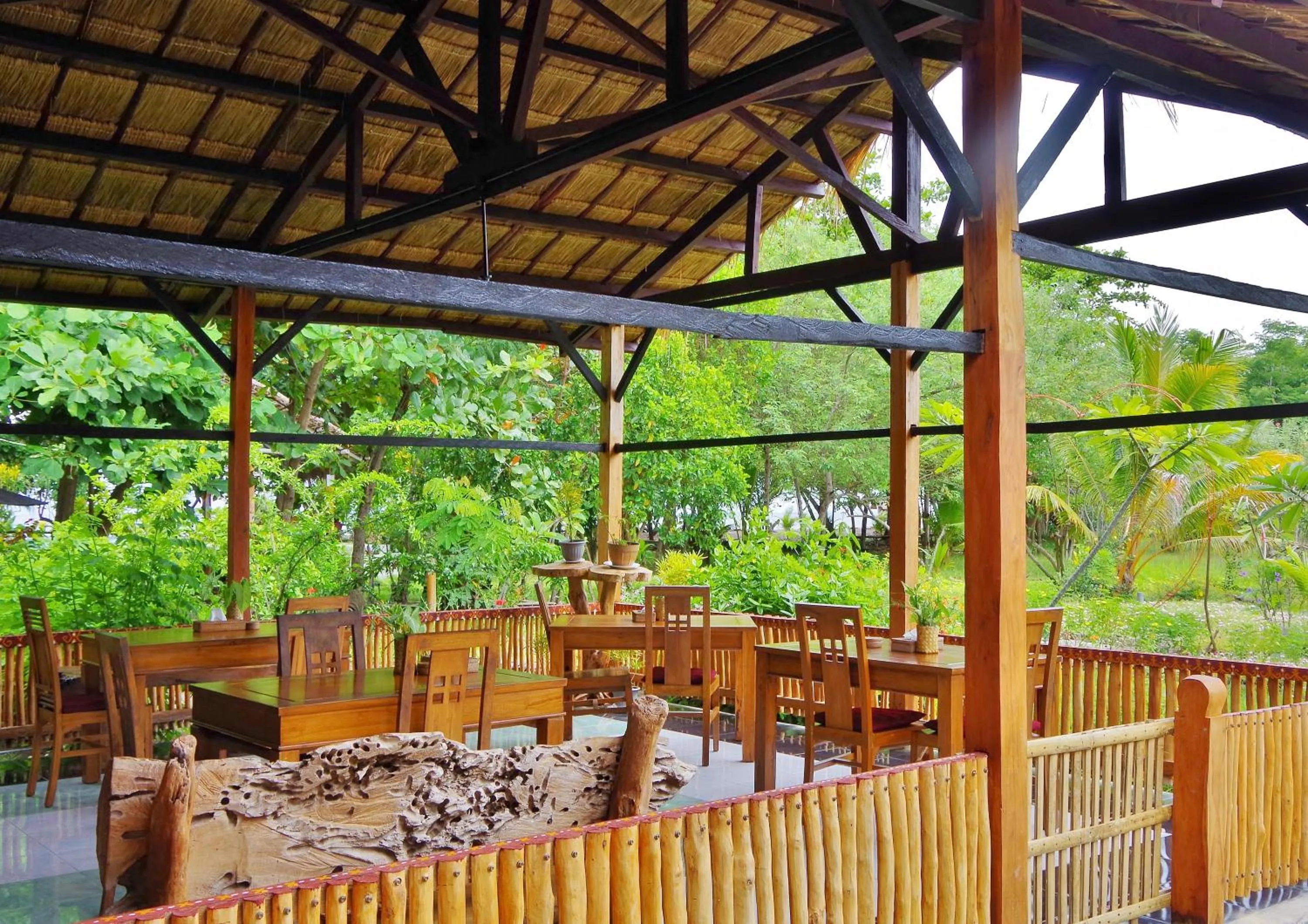 Restaurant/places to eat in Budi Sun Resort, Flores, Maumere