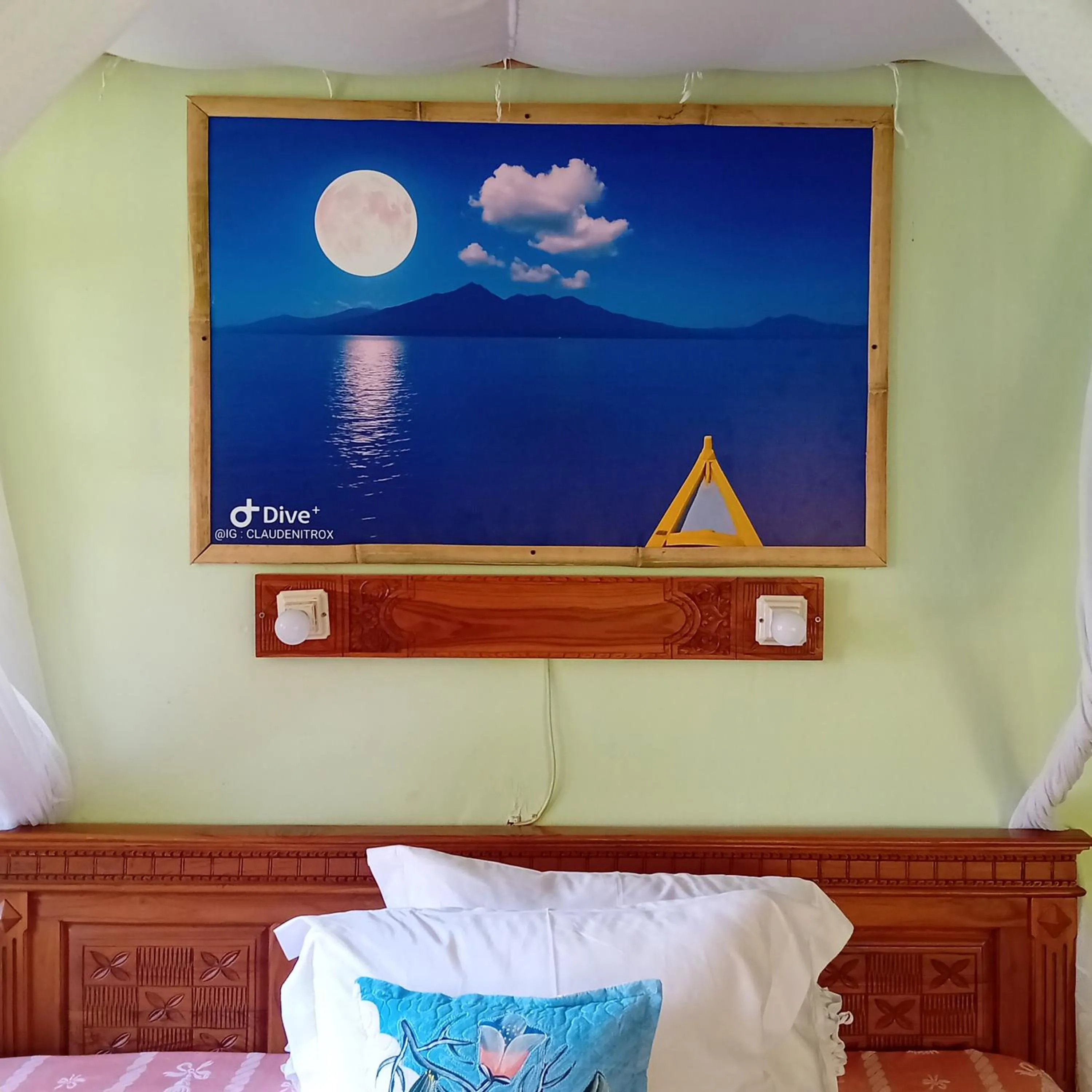 Photo of the whole room, Bed in Budi Sun Resort, Flores, Maumere