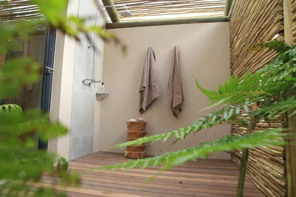 Property building in Scallop Lodge