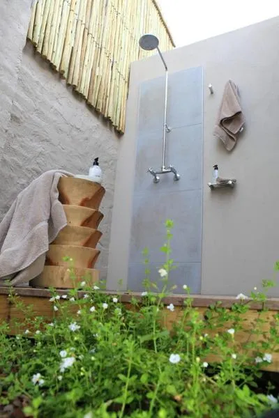 Property building in Scallop Lodge