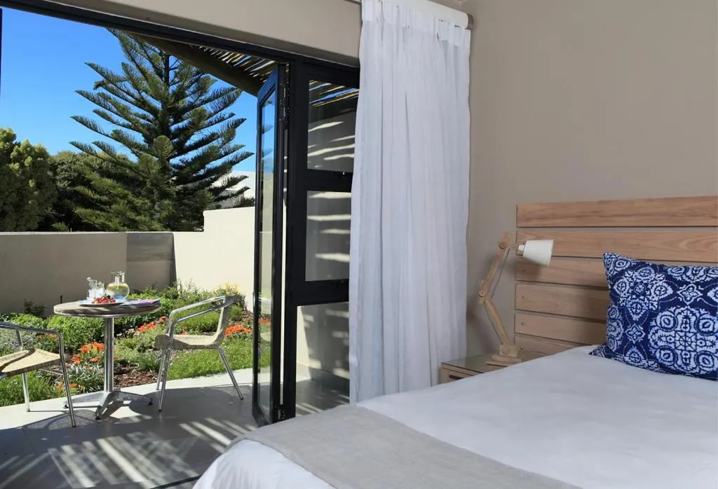 Balcony/Terrace, Bed in Scallop Lodge