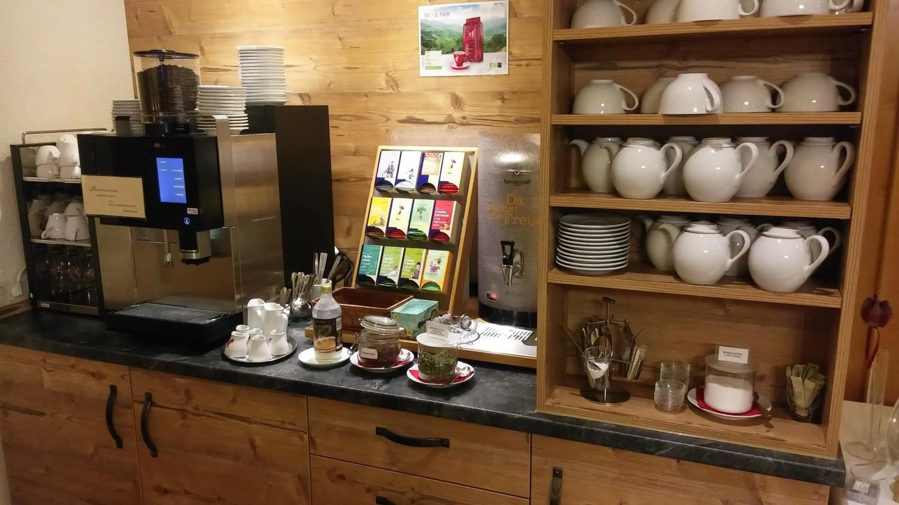 Food and drinks in Die Lilie / Hotel Garni