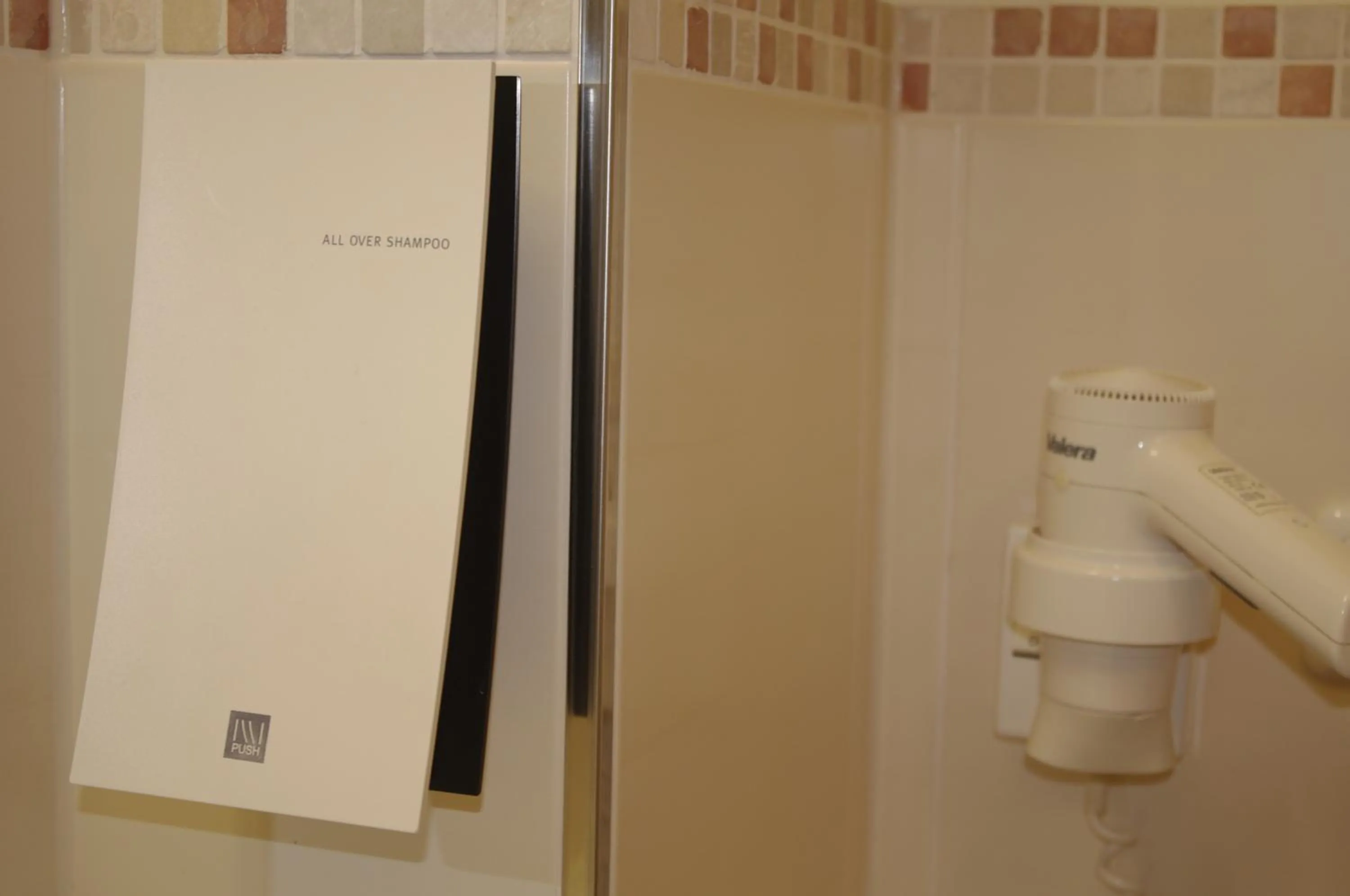 Bathroom in Die Lilie / Hotel Garni