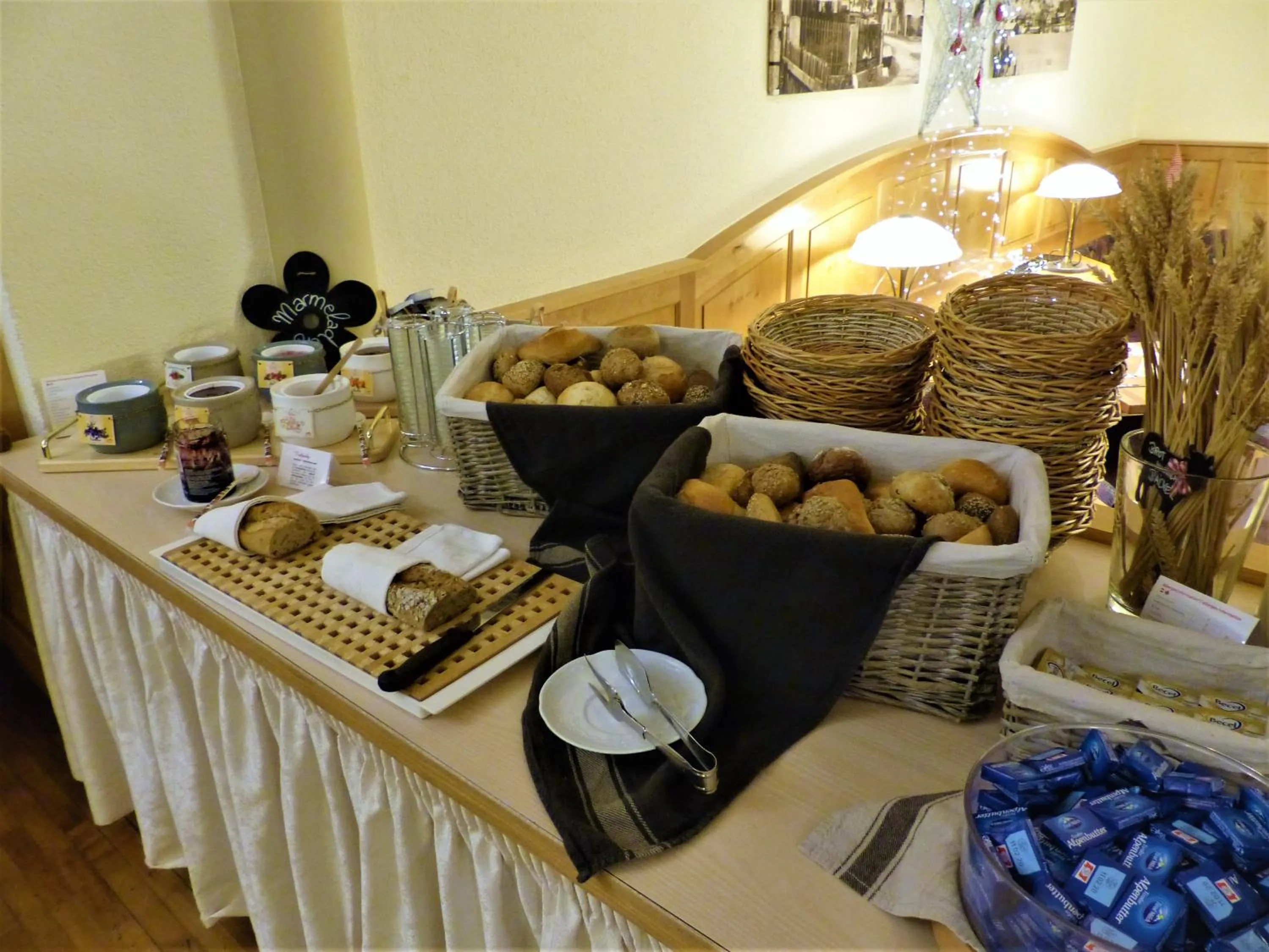Food and drinks in Die Lilie / Hotel Garni