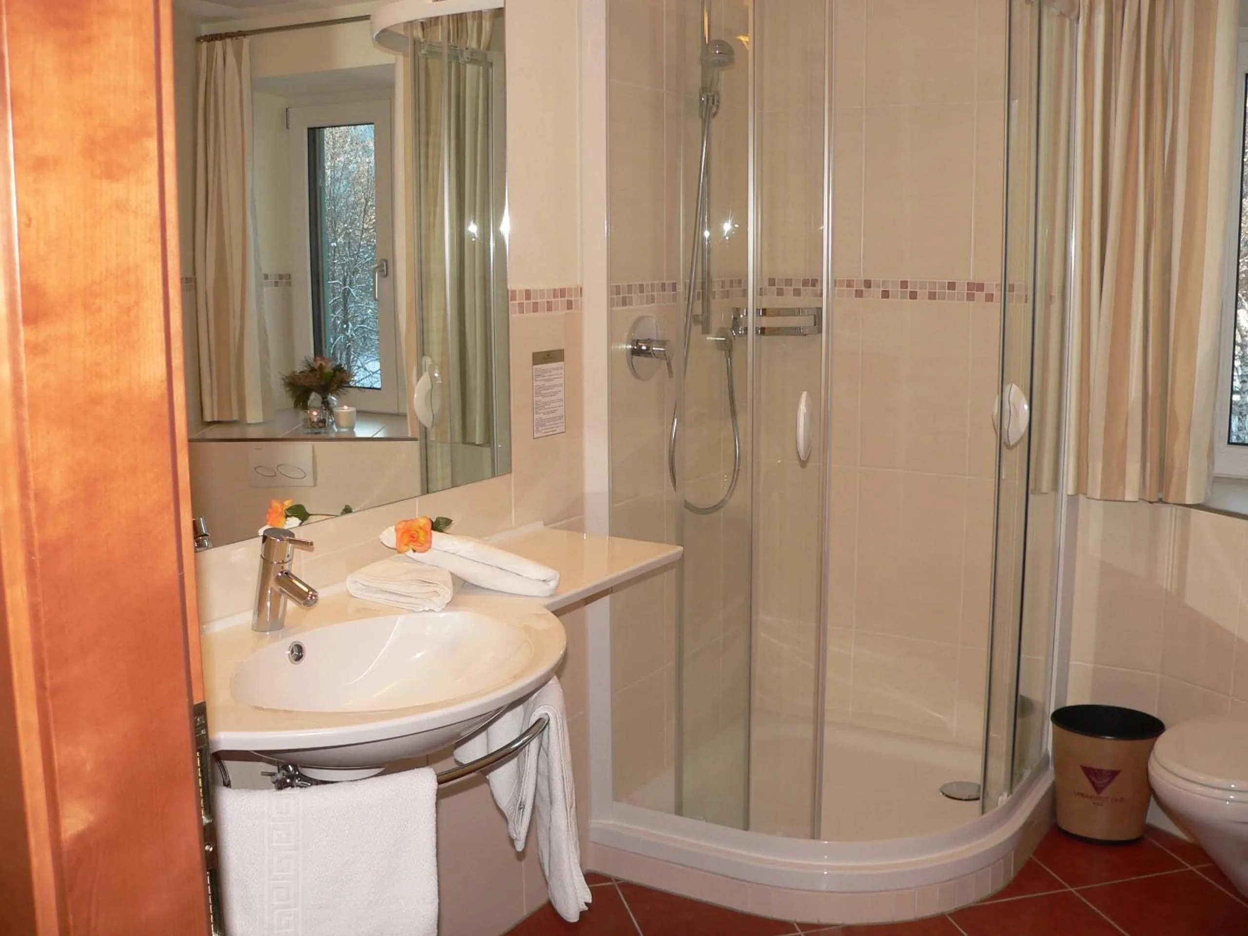 Bathroom in Die Lilie / Hotel Garni