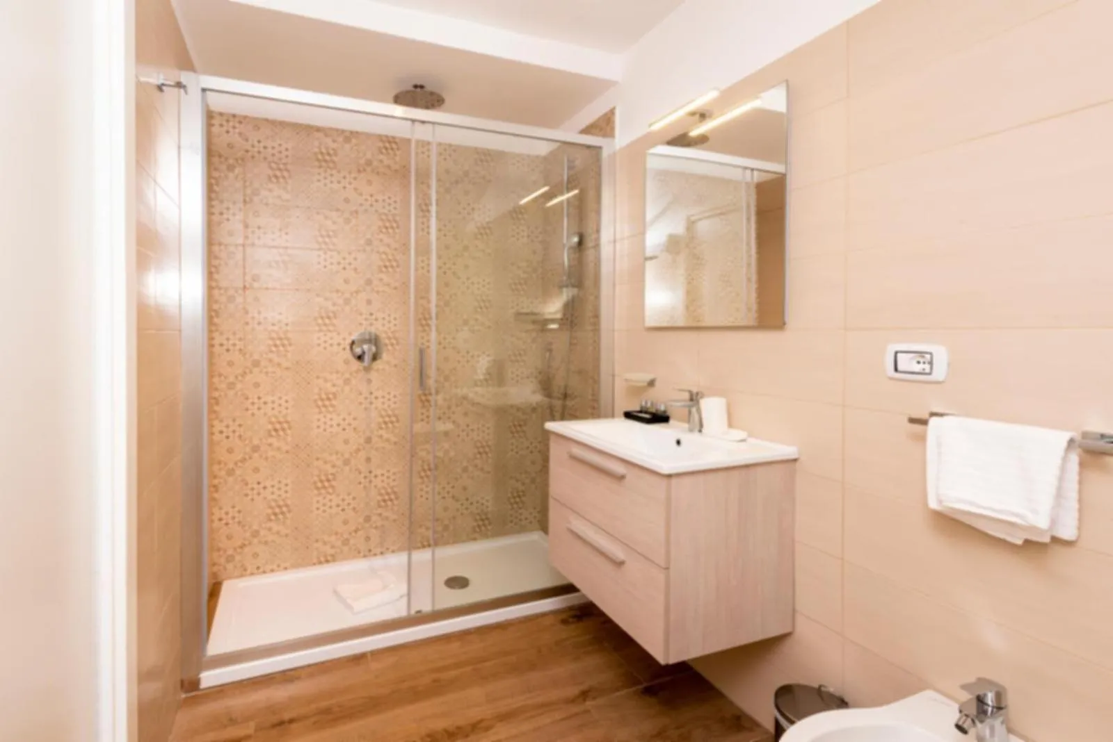 Bathroom in Aurelia Antica Suites & Apartments