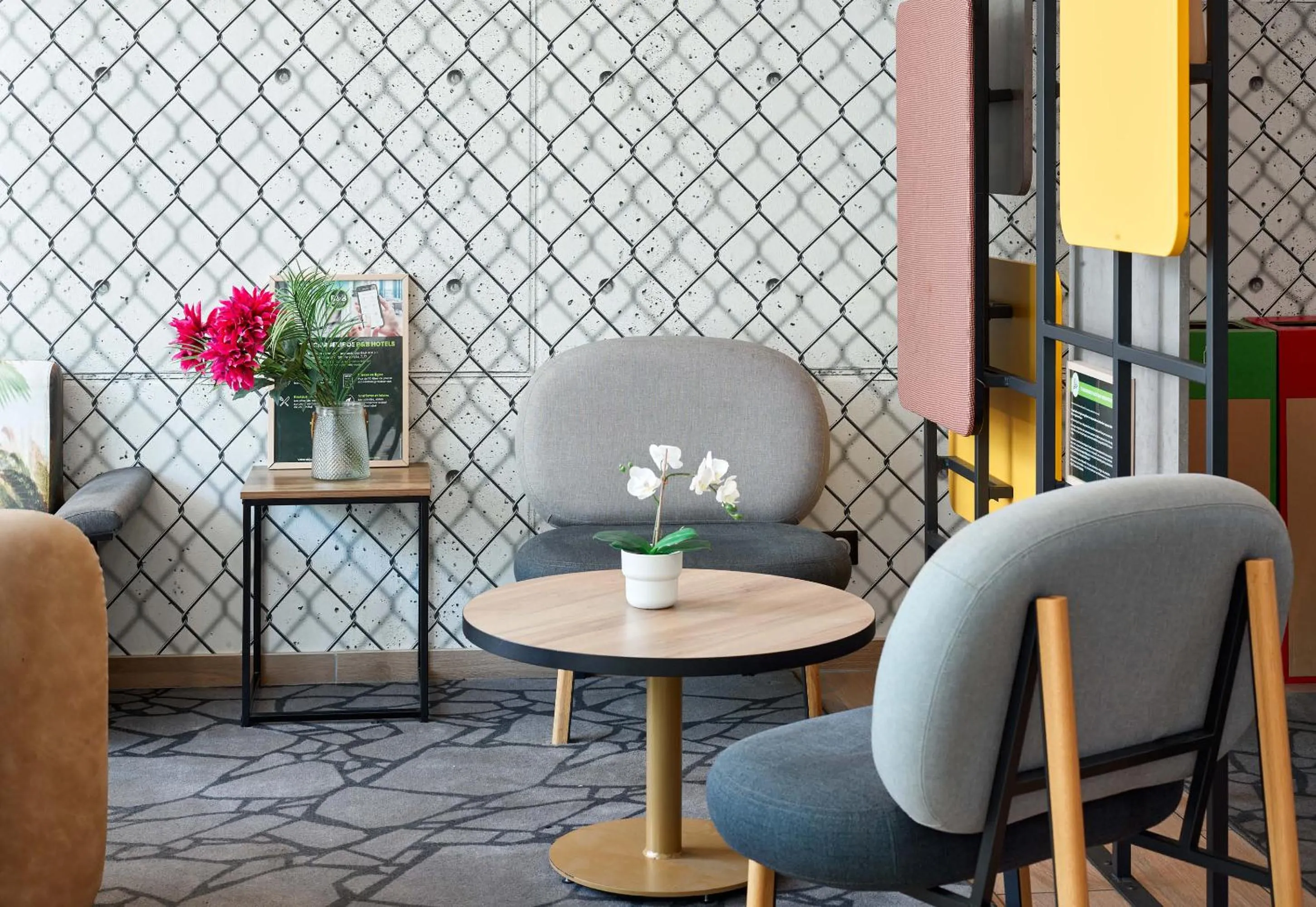 Living room in B&B HOTEL Champigny-sur-Marne