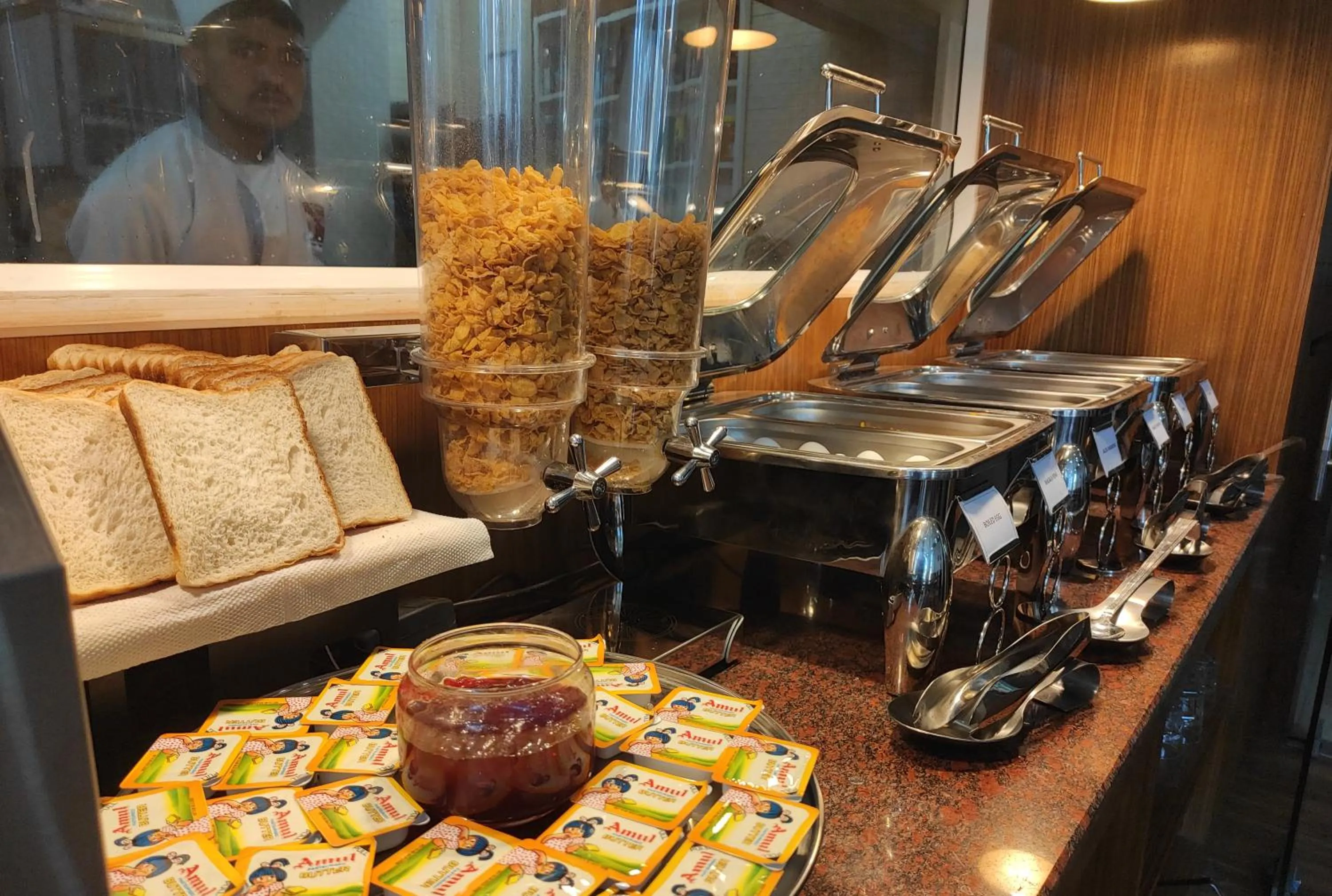 Breakfast in Himalayan Splendour Resort