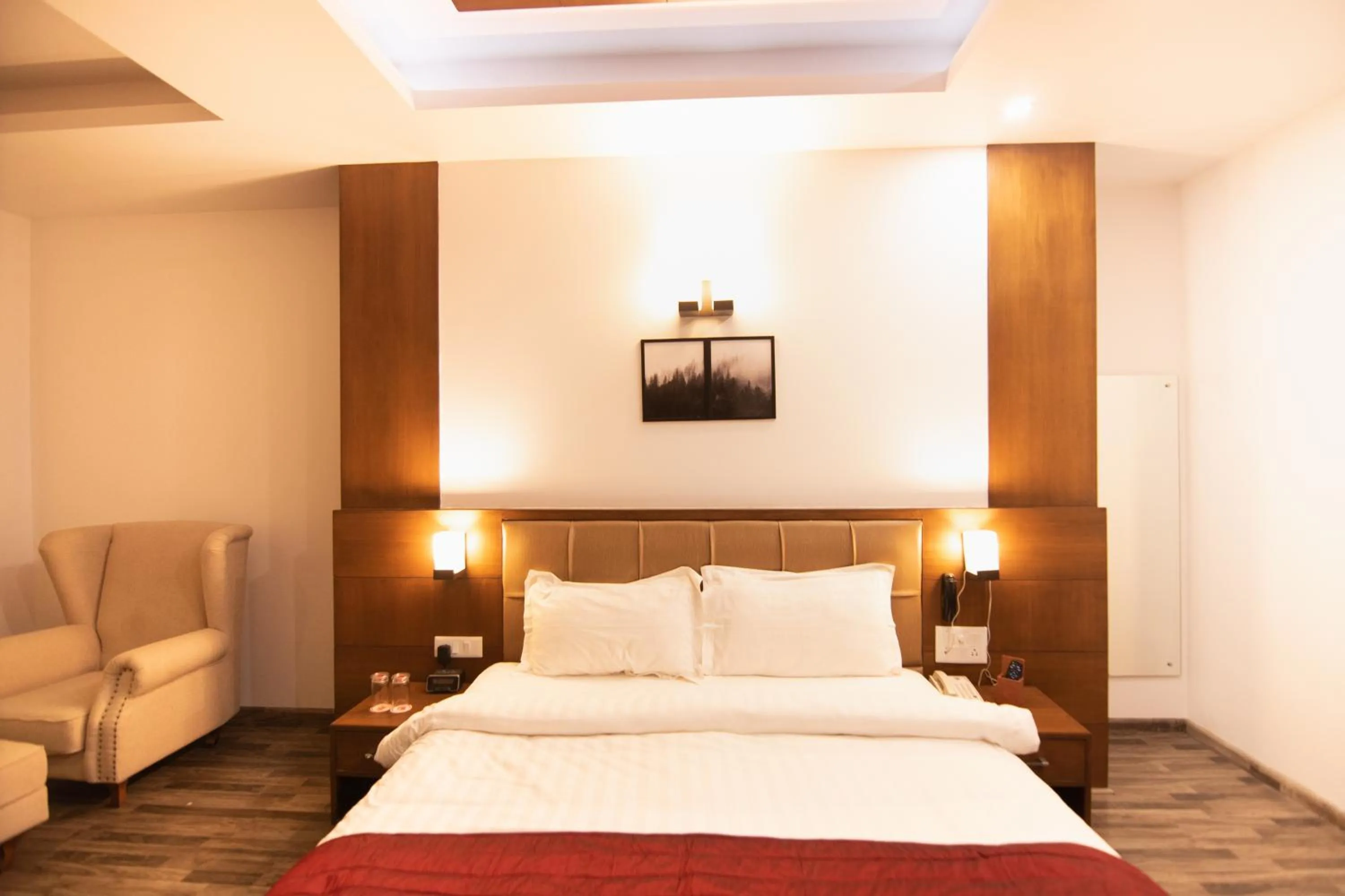 Bed in Himalayan Splendour Resort