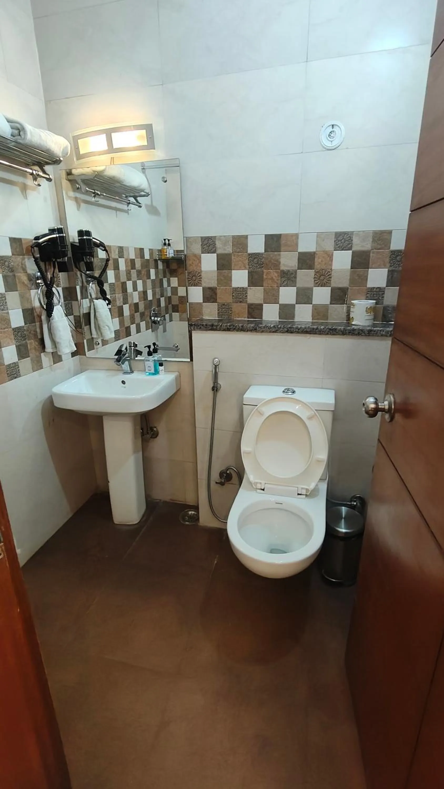 Bathroom in Himalayan Splendour Resort