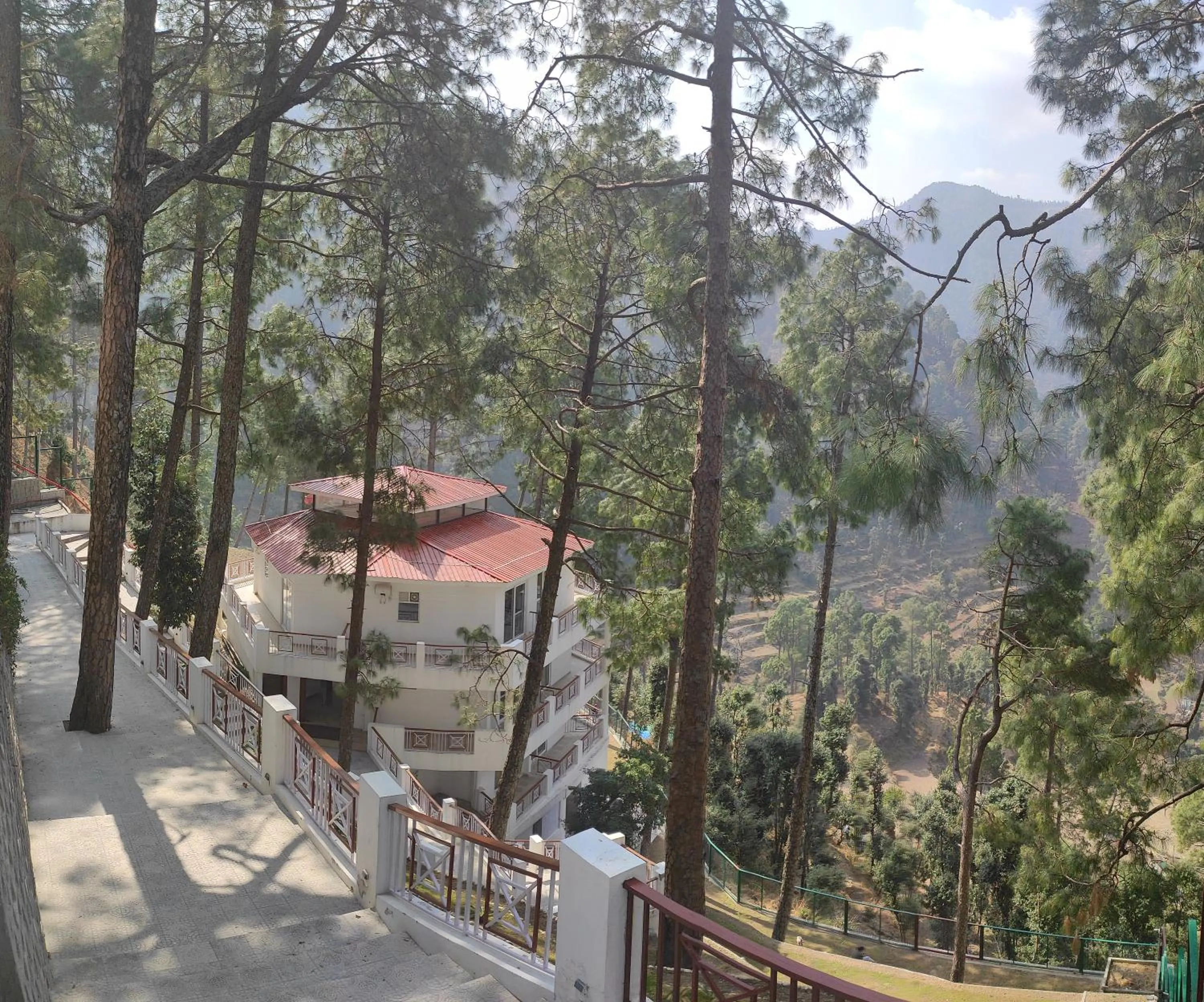 Balcony/Terrace in Himalayan Splendour Resort