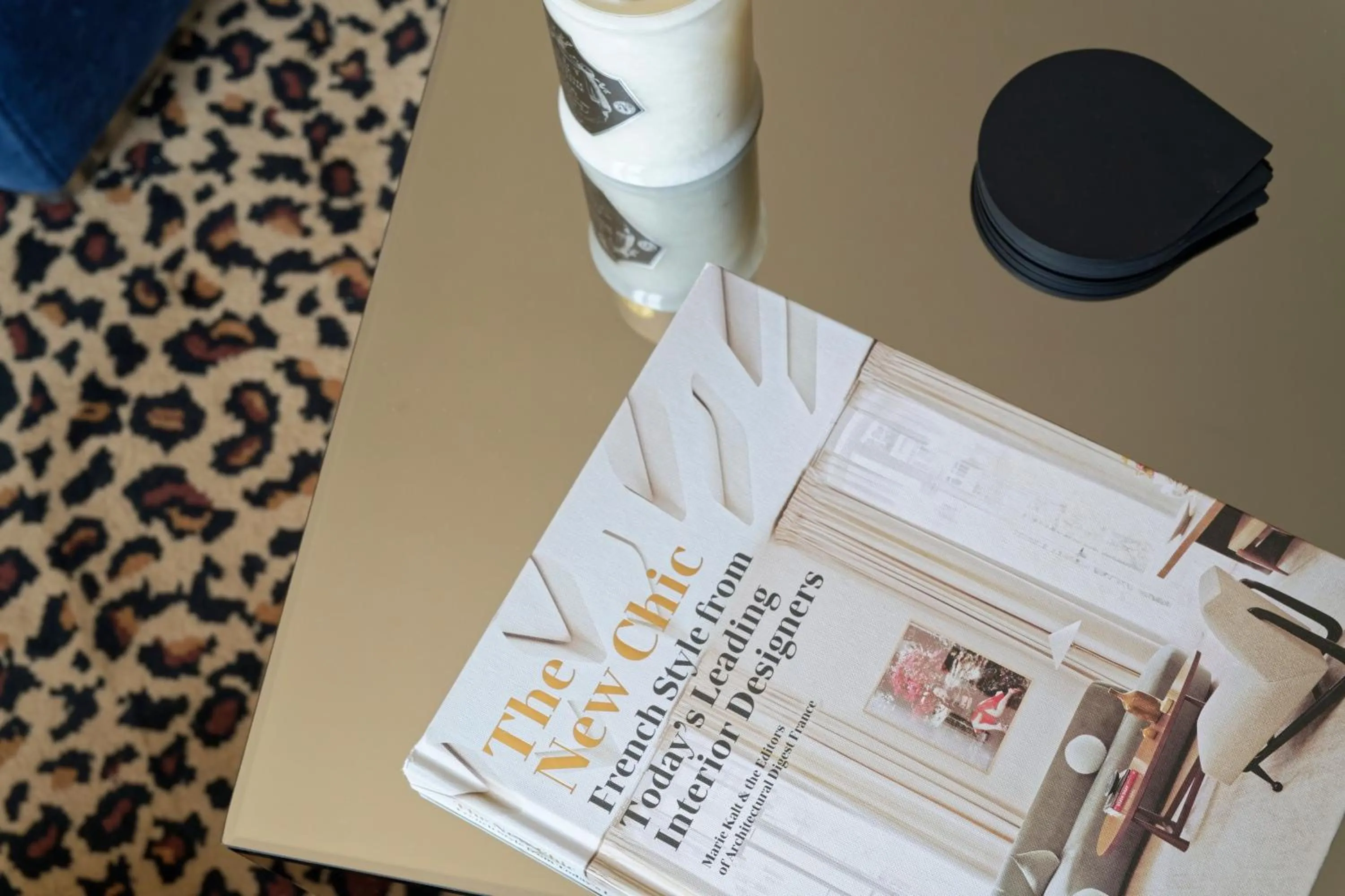 Decorative detail in My Maison In Paris - Champ de Mars