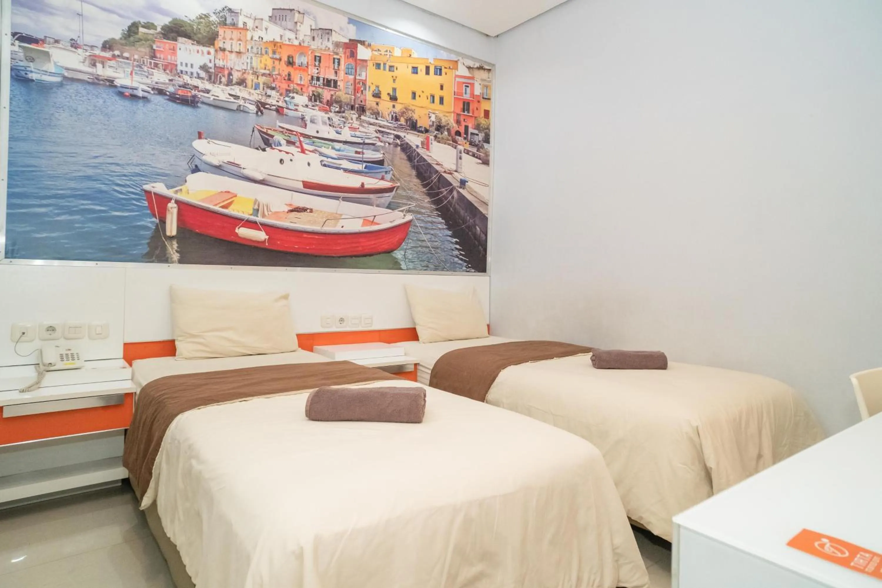 Bedroom, Bed in RedDoorz at Tirta Mansion Paramount Gading