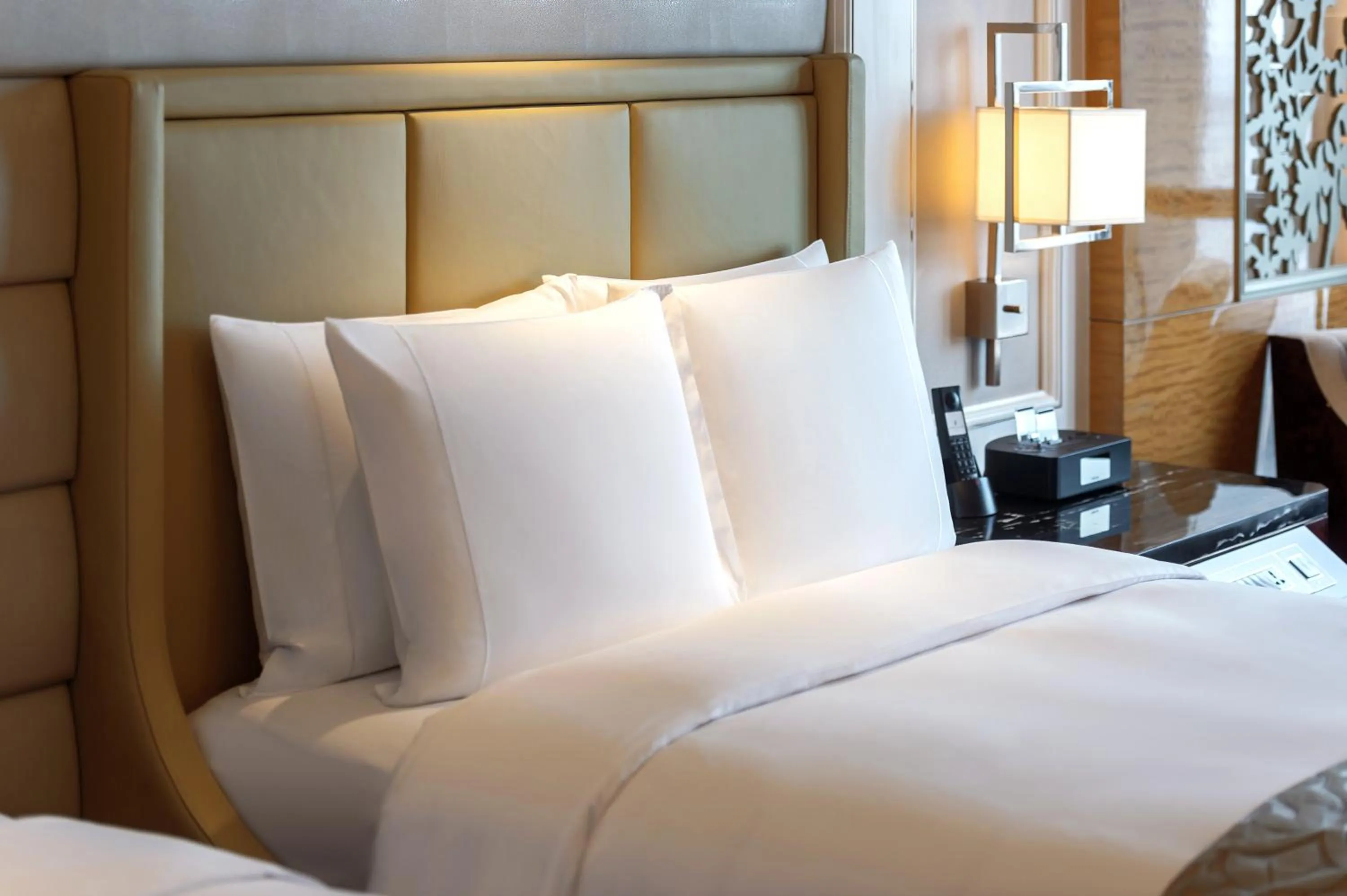 Bed in The Ritz-Carlton, Chengdu