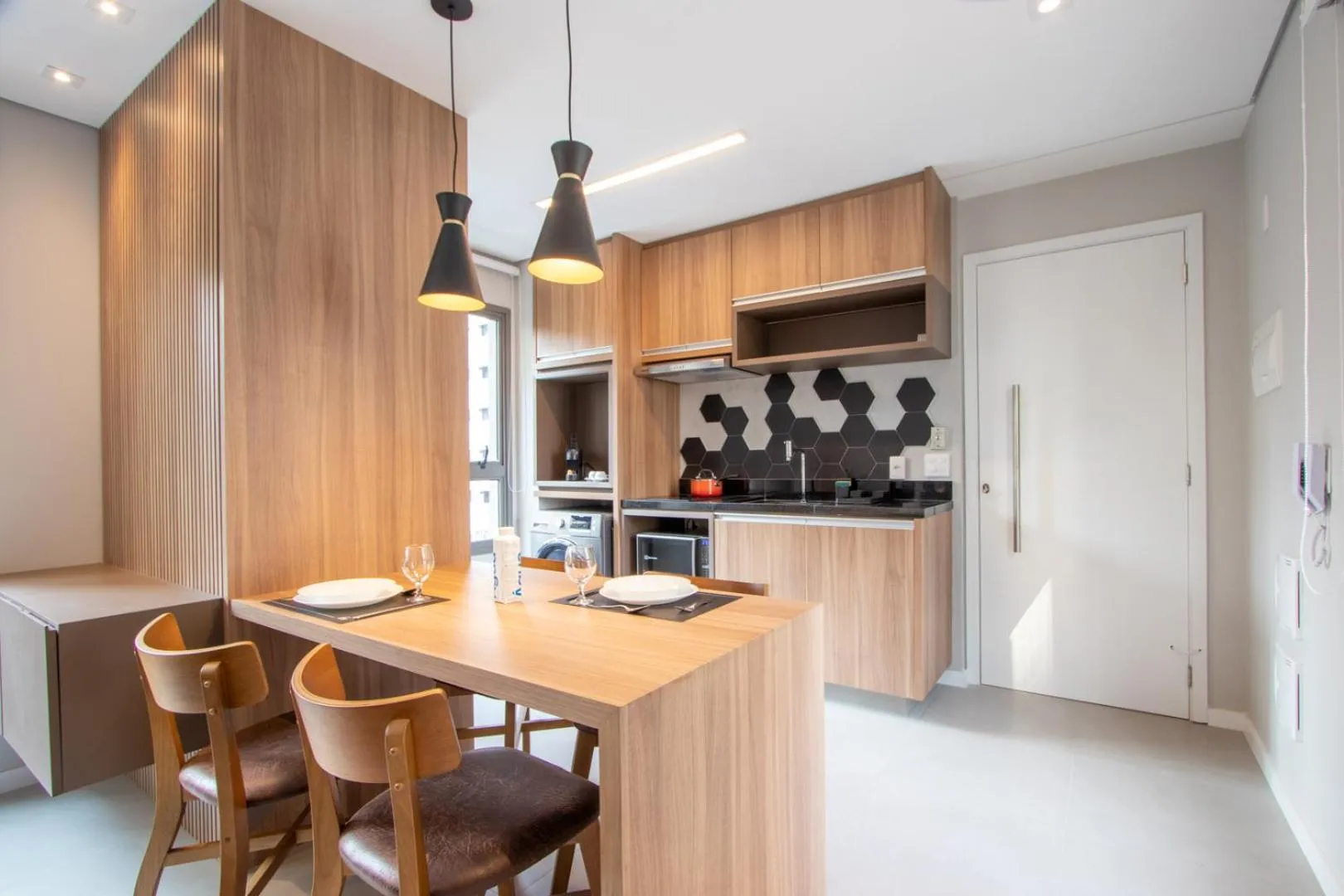 Day in Charlie Vila Nova Conceição Jacques Félix