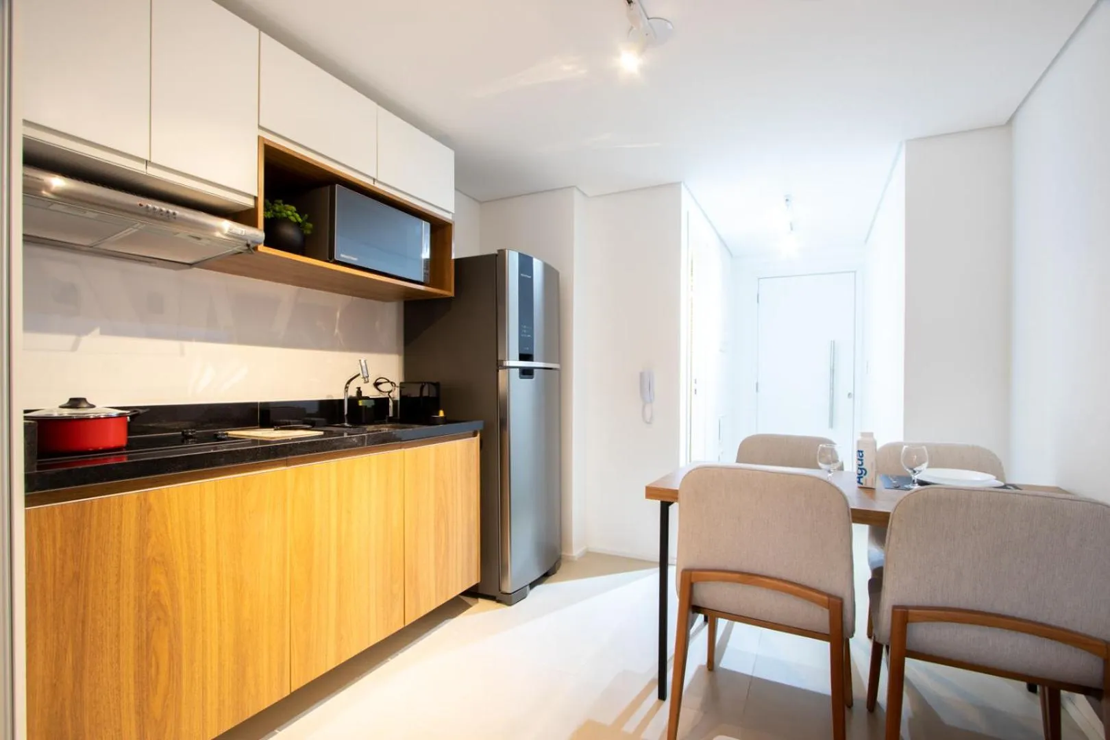 Coffee/tea facilities in Charlie Vila Nova Conceição Jacques Félix