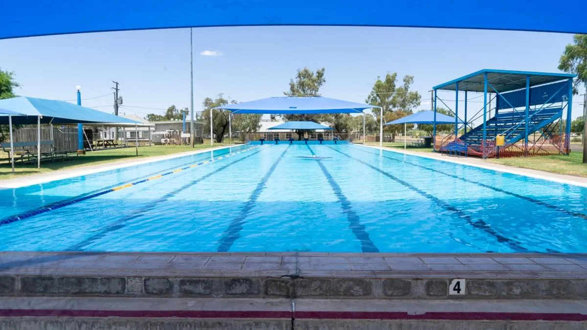 Swimming pool in Club Boutique Hotel Cunnamulla