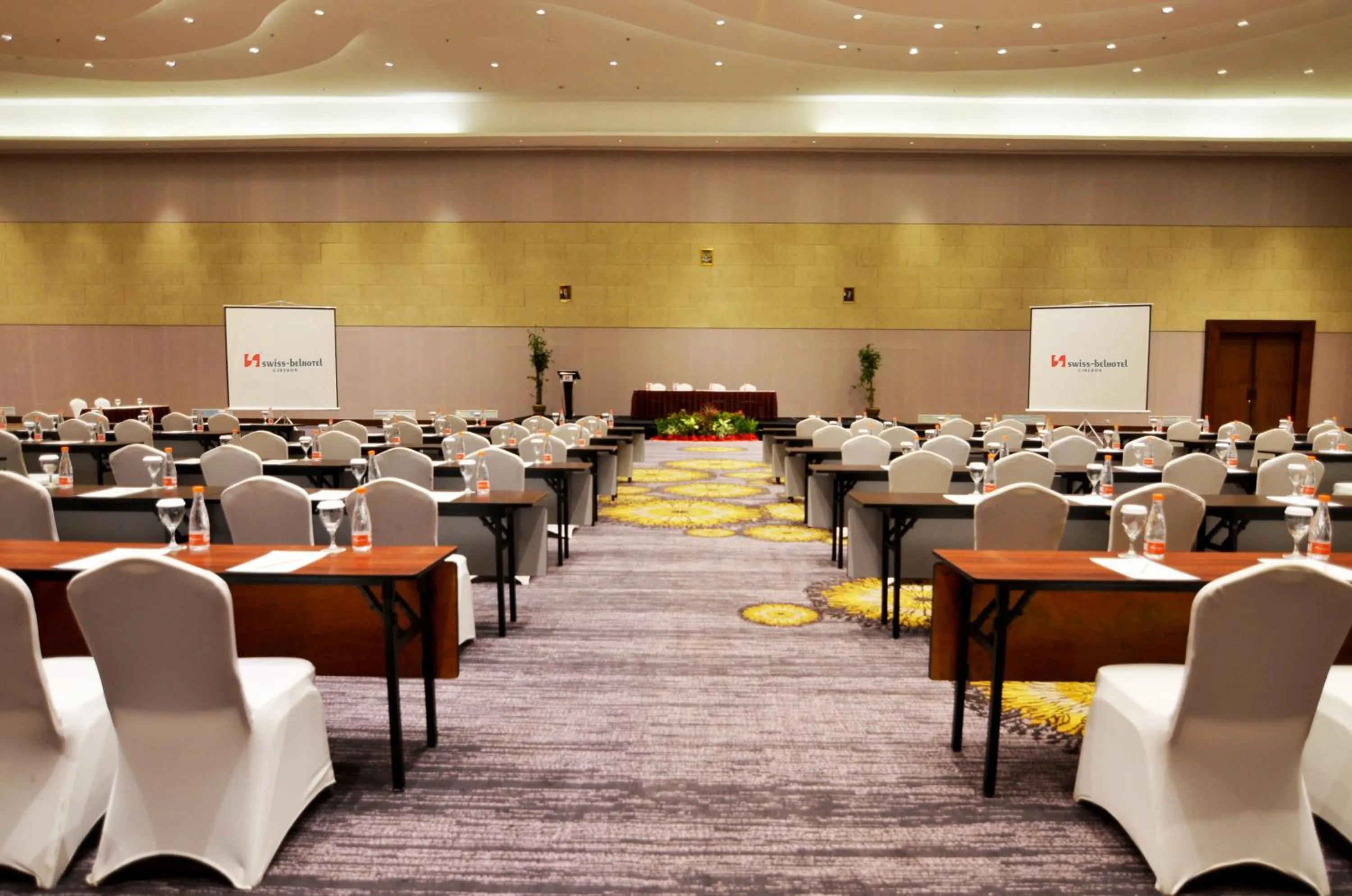 Business facilities in Swiss-Belhotel Cirebon
