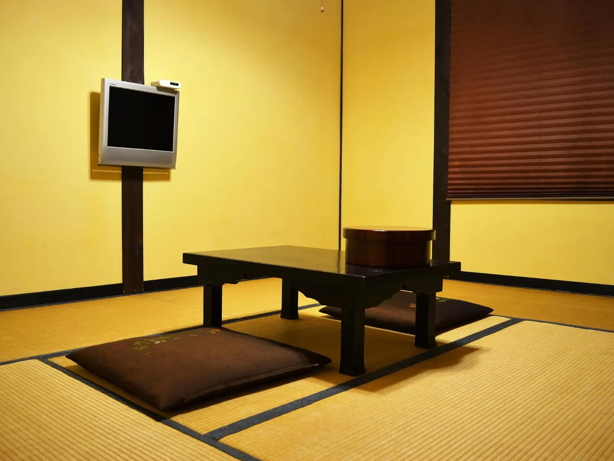 Japanese-Style Standard Room with Shared Bathroom in Tabinoyado Asonoyu Japanese-Style Standard Room with Shared Bathroom in Tabinoyado Asonoyu