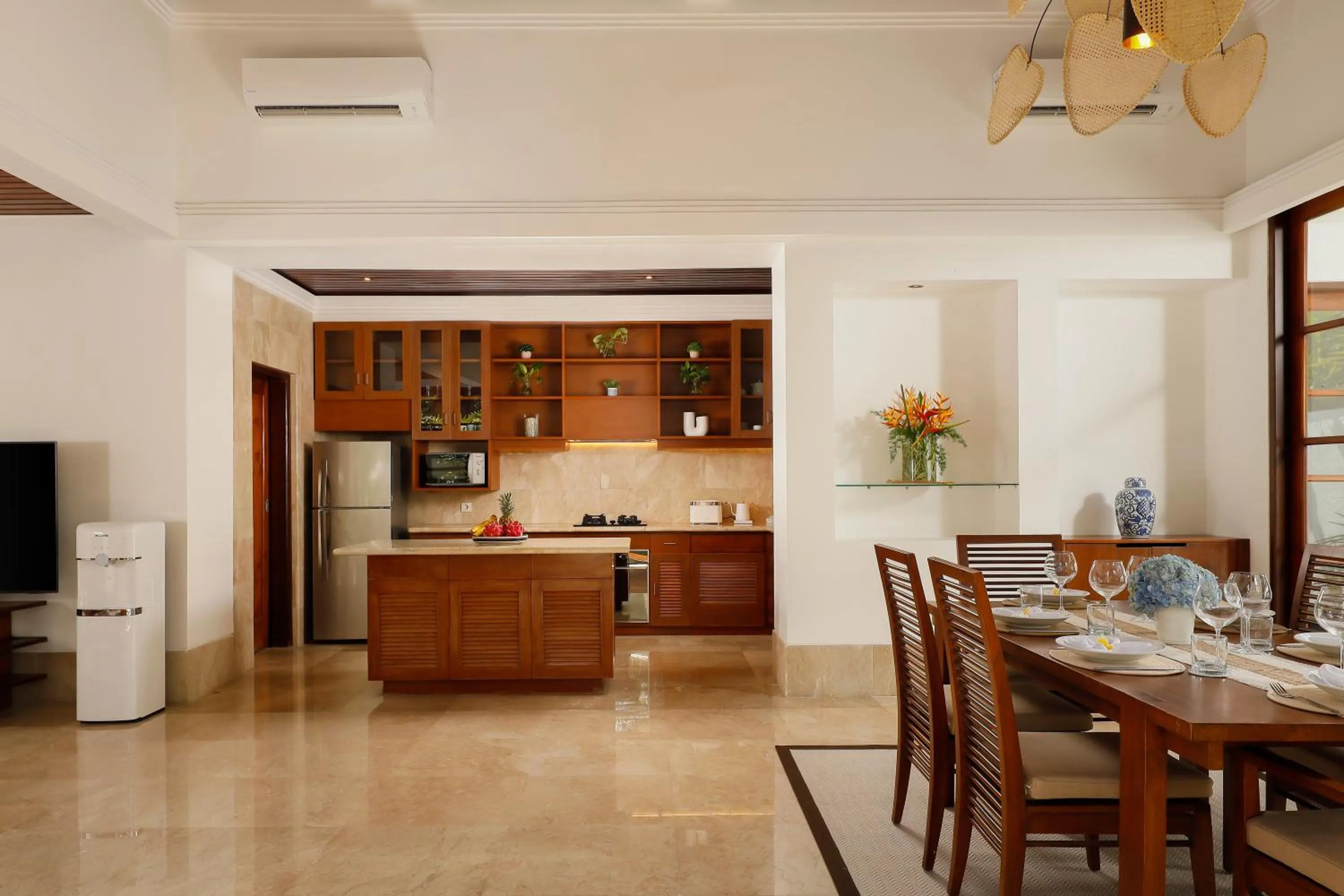 Kitchen or kitchenette in Jimbaran Beach Villas by Nakula