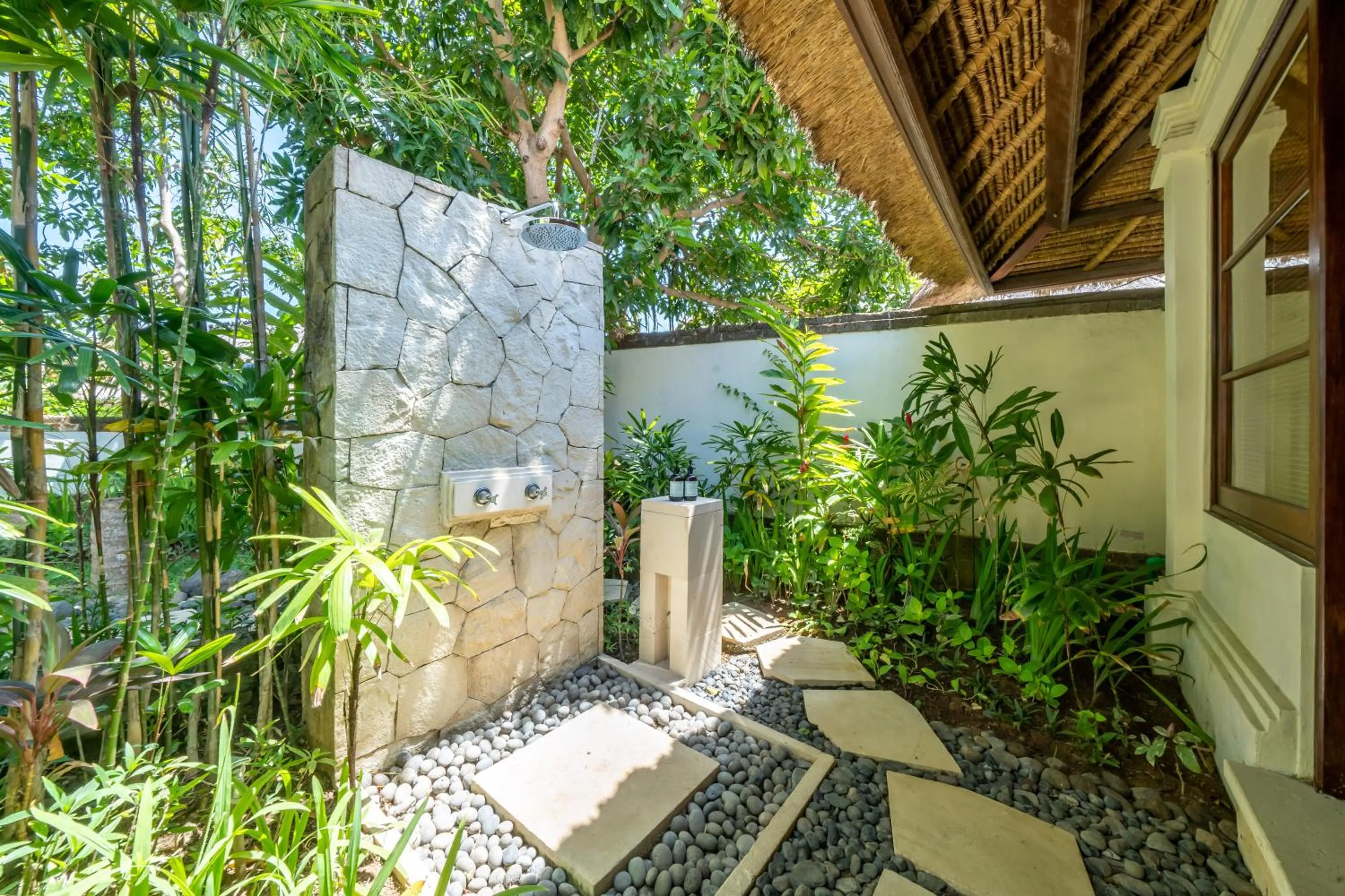 Property building in Jimbaran Beach Villas by Nakula