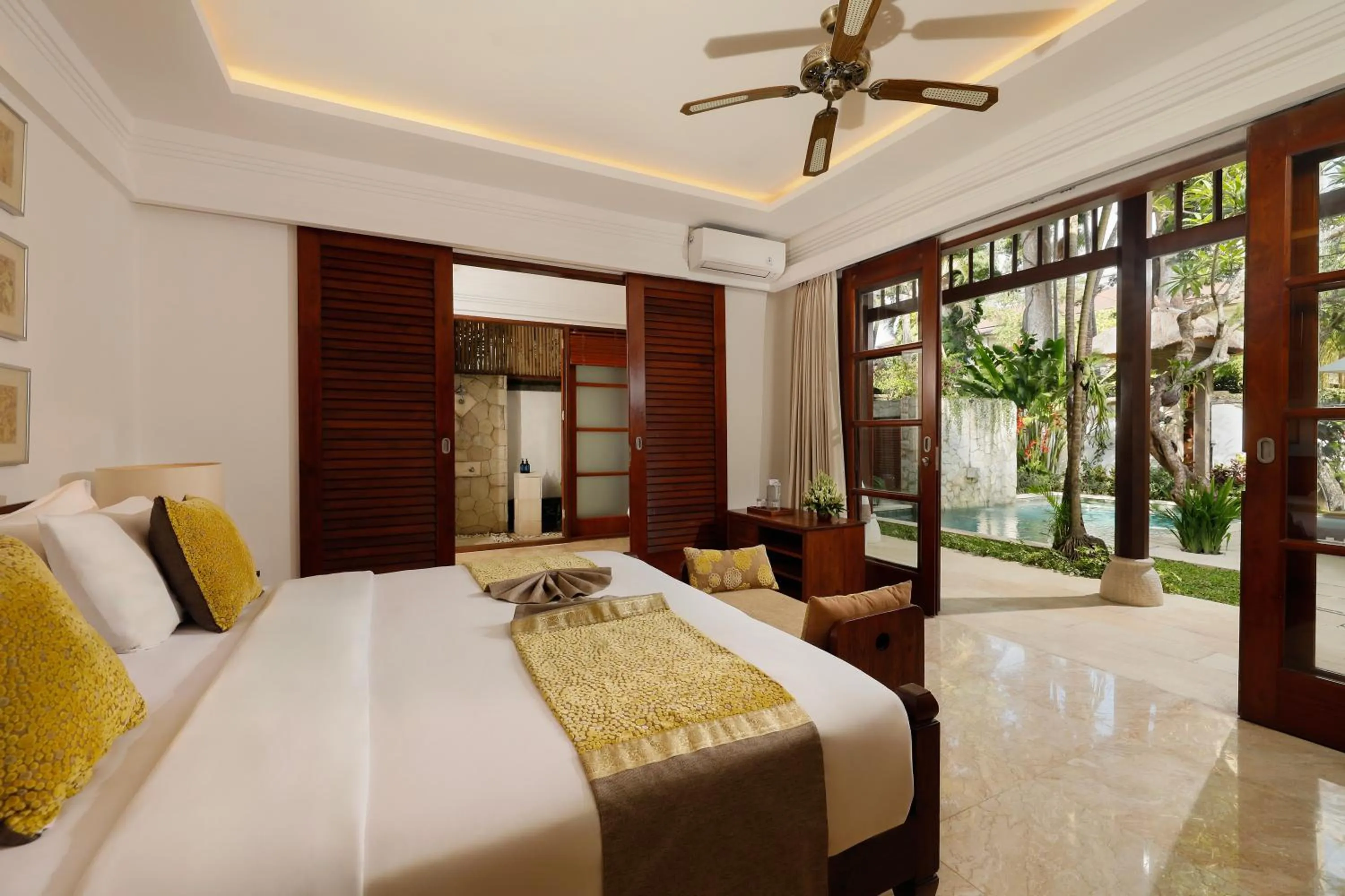 Bedroom, Bed in Jimbaran Beach Villas by Nakula