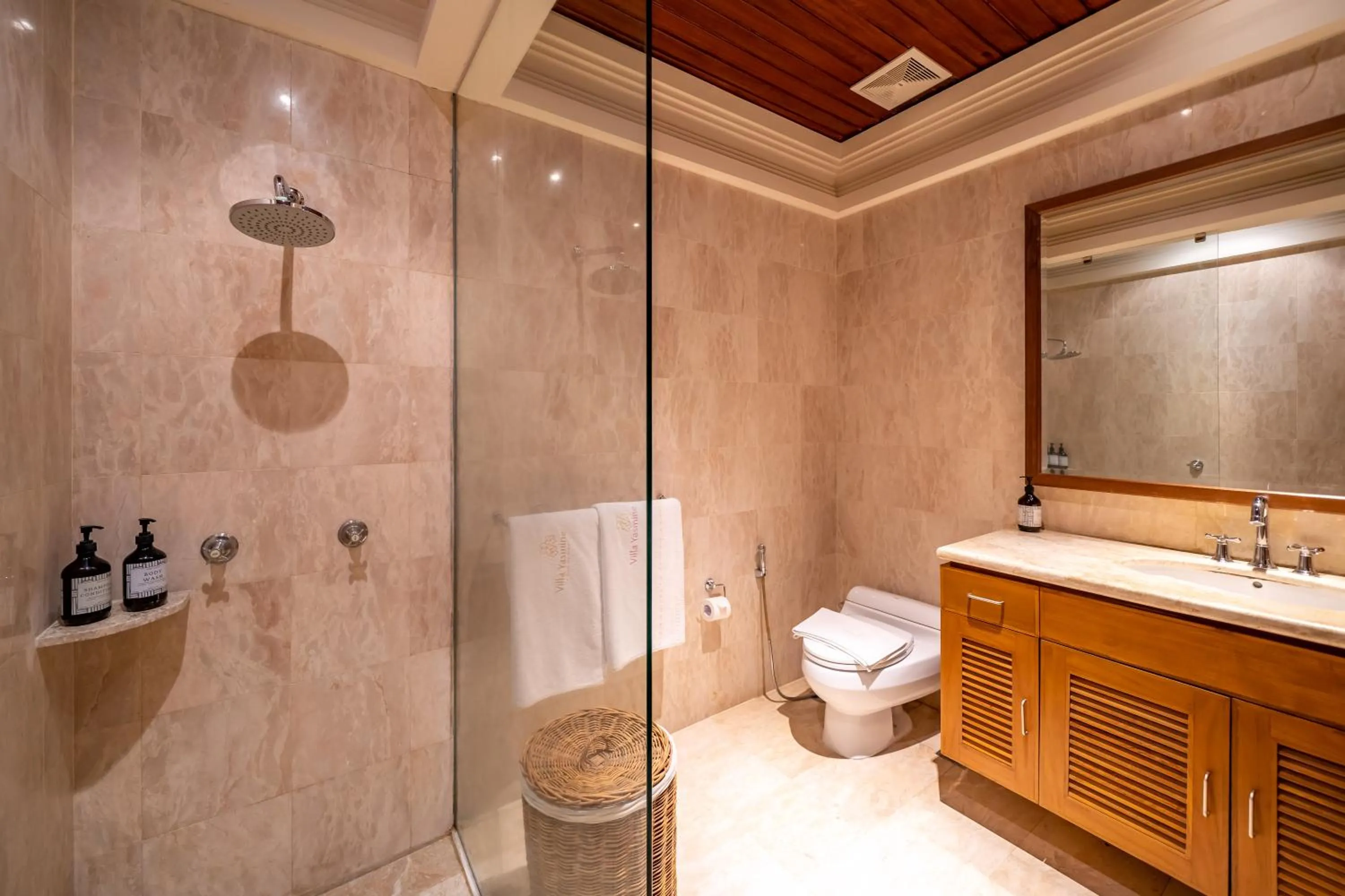 Bathroom in Jimbaran Beach Villas by Nakula