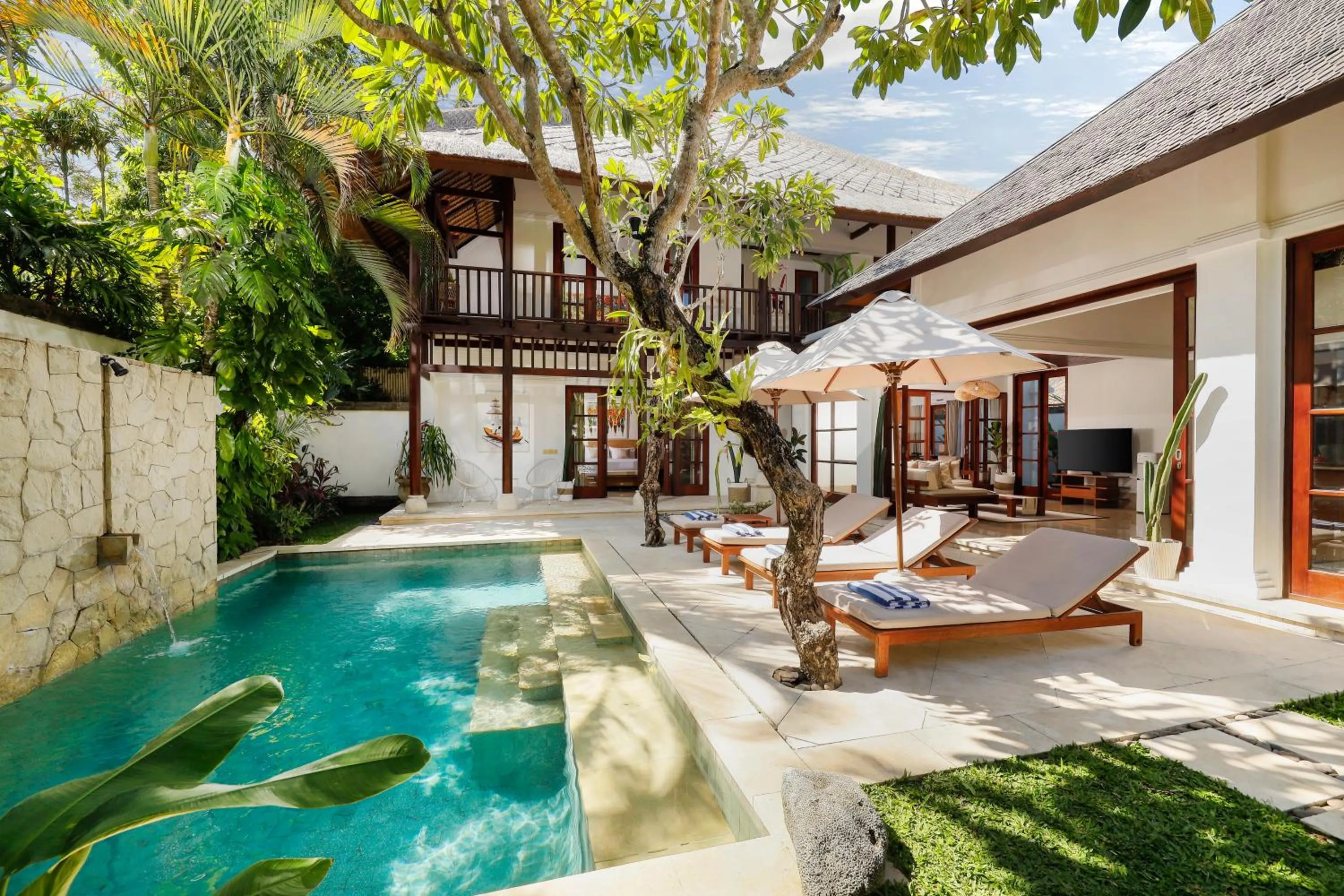 Property building in Jimbaran Beach Villas by Nakula