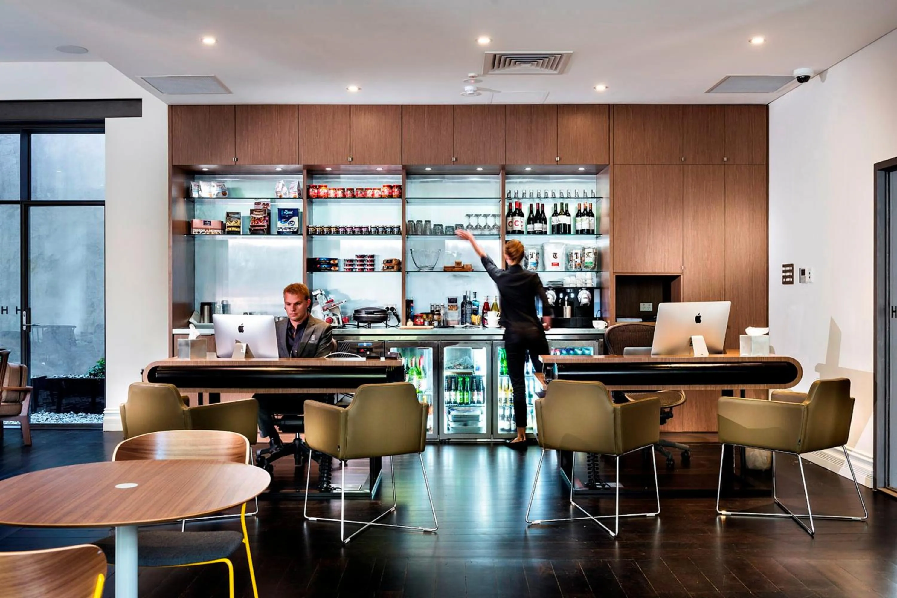 Restaurant/places to eat in Hougoumont Hotel Fremantle