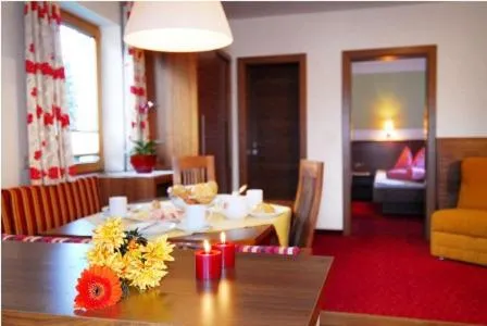 Family, Bed in Apart Austria