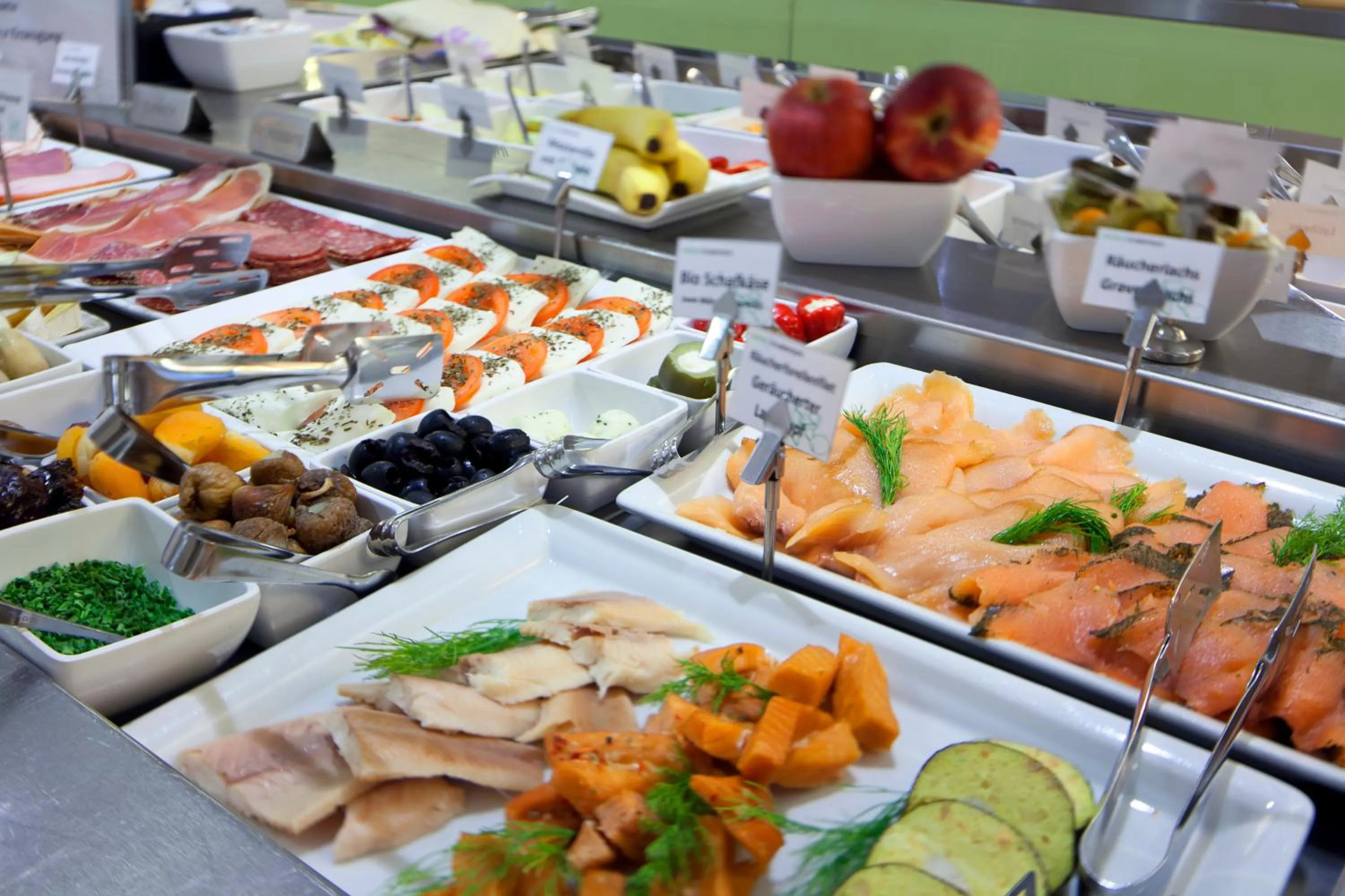 Buffet breakfast in Hotel Ploberger