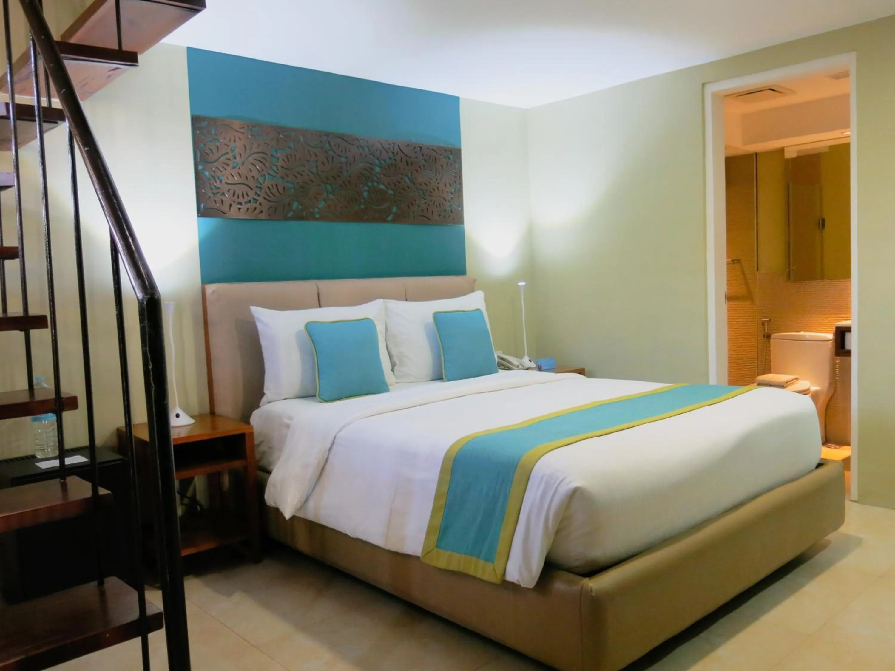 Bed in Boracay Haven Resort