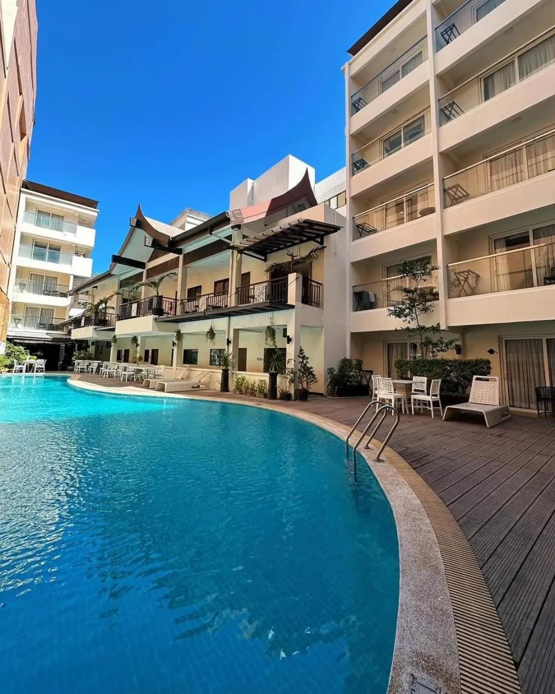 Property building in Boracay Haven Resort