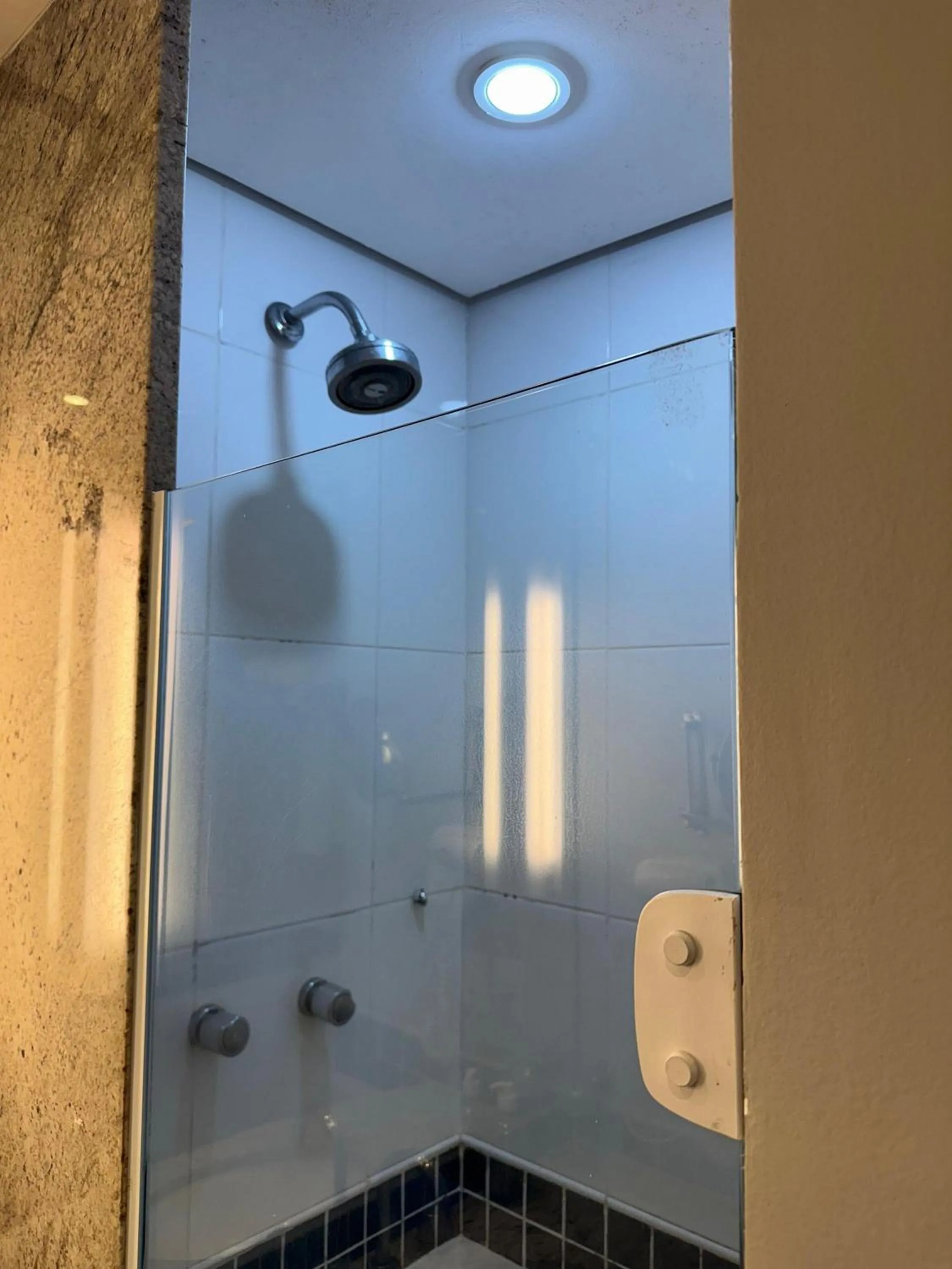 Toilet in Get a Flat 1103/Jardins /Paulista