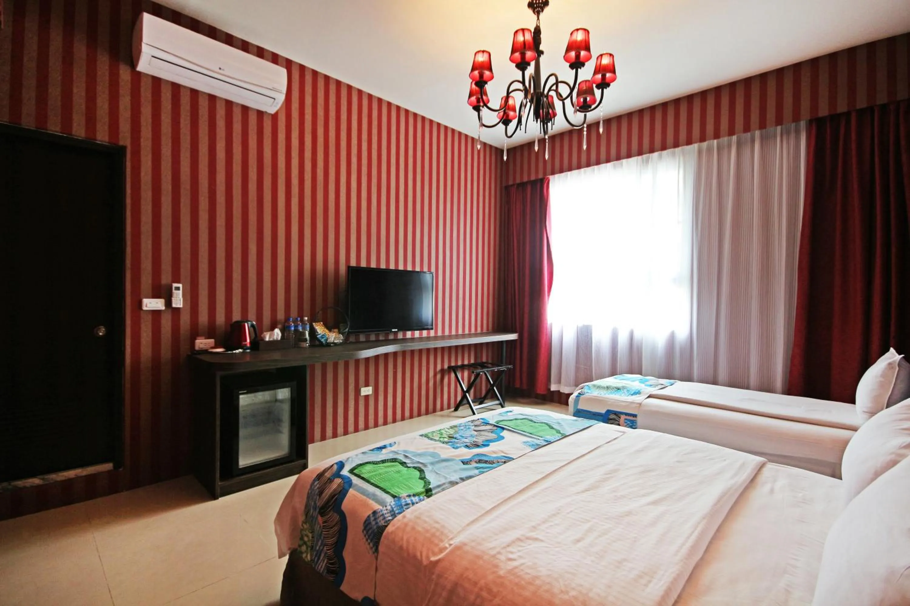 Bed in Fun Trip - Little Castle & Oscar B&B