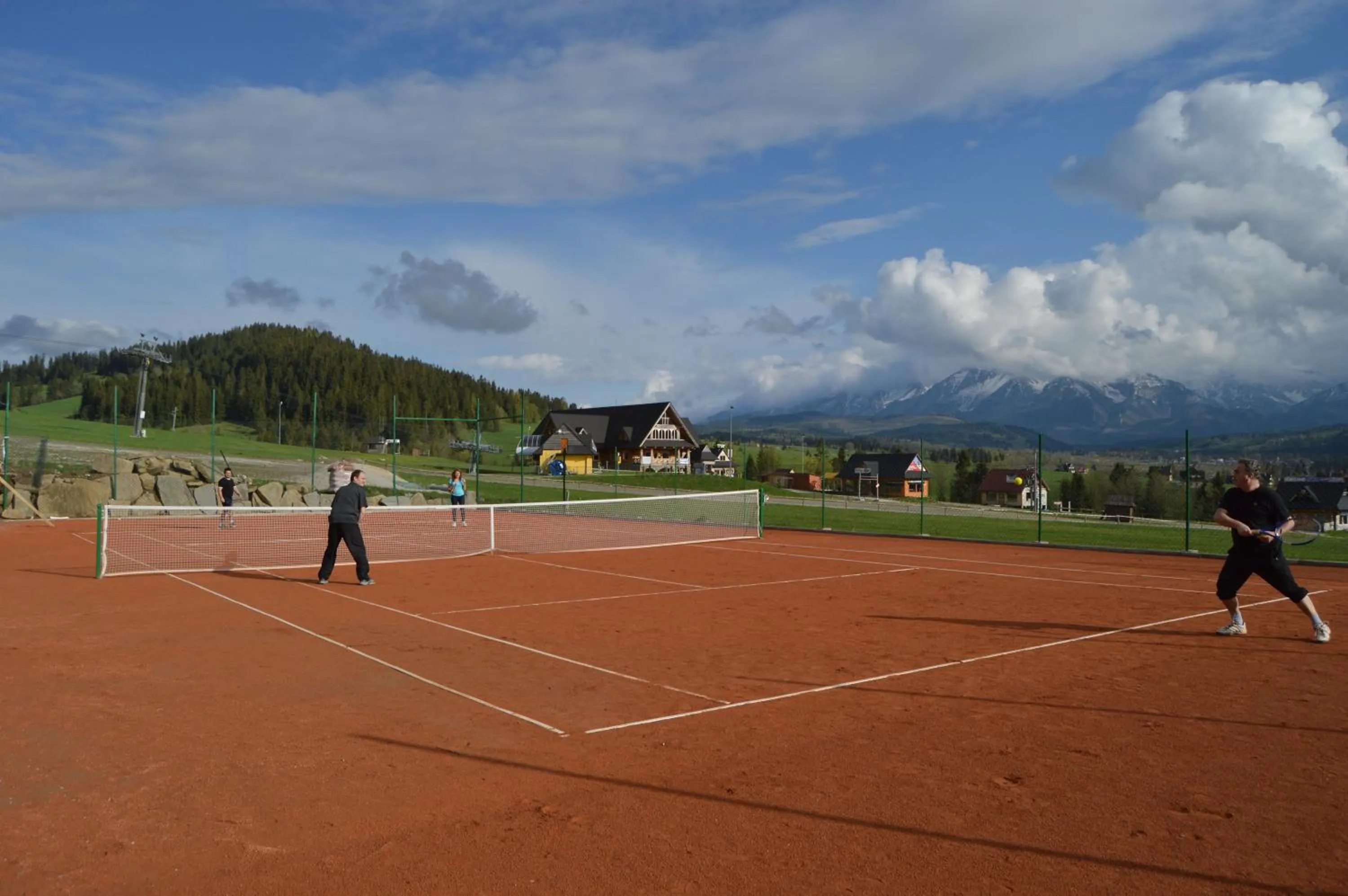 Tennis court in Montenero Resort&Spa