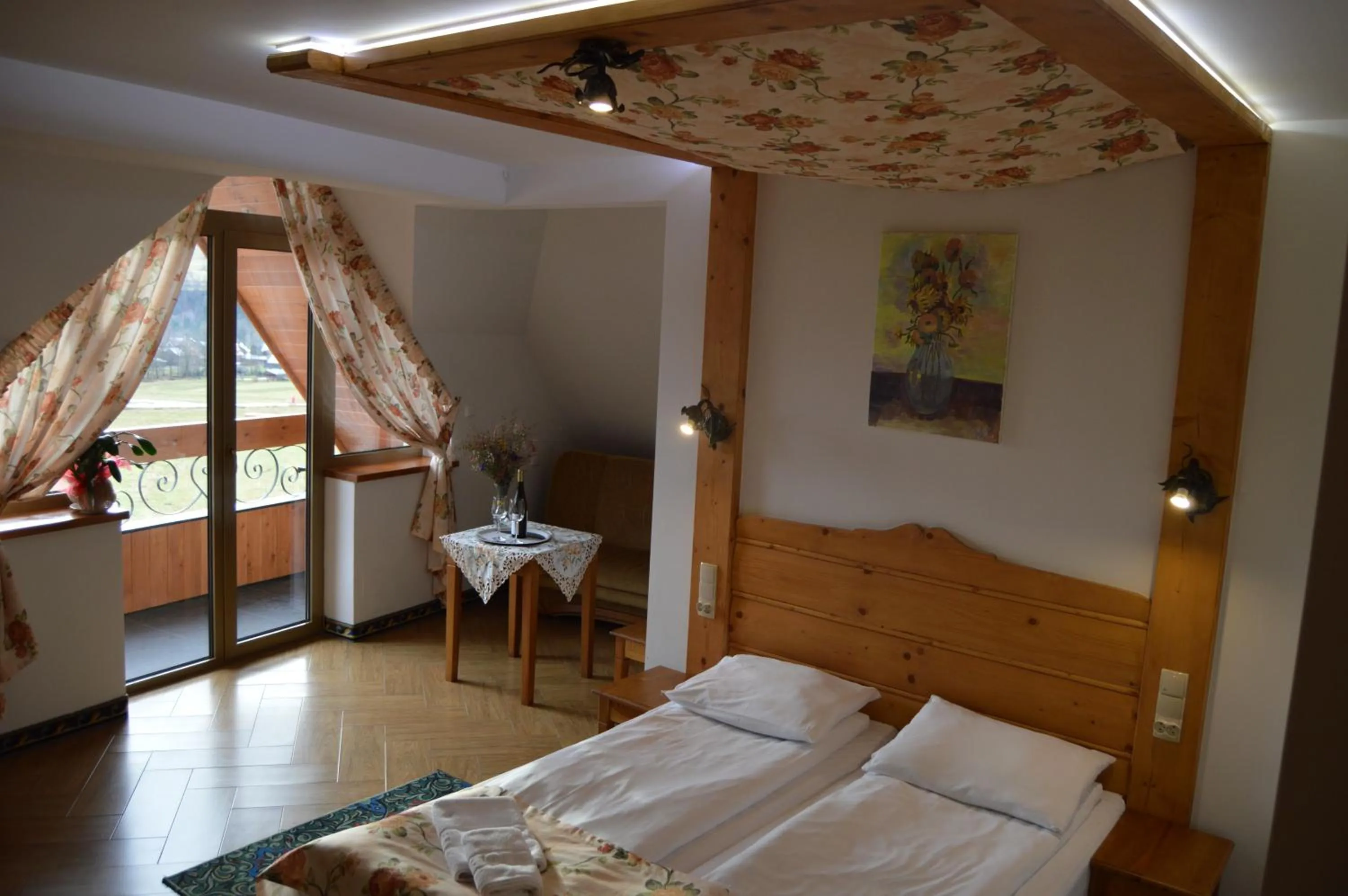 Bed in Montenero Resort&Spa