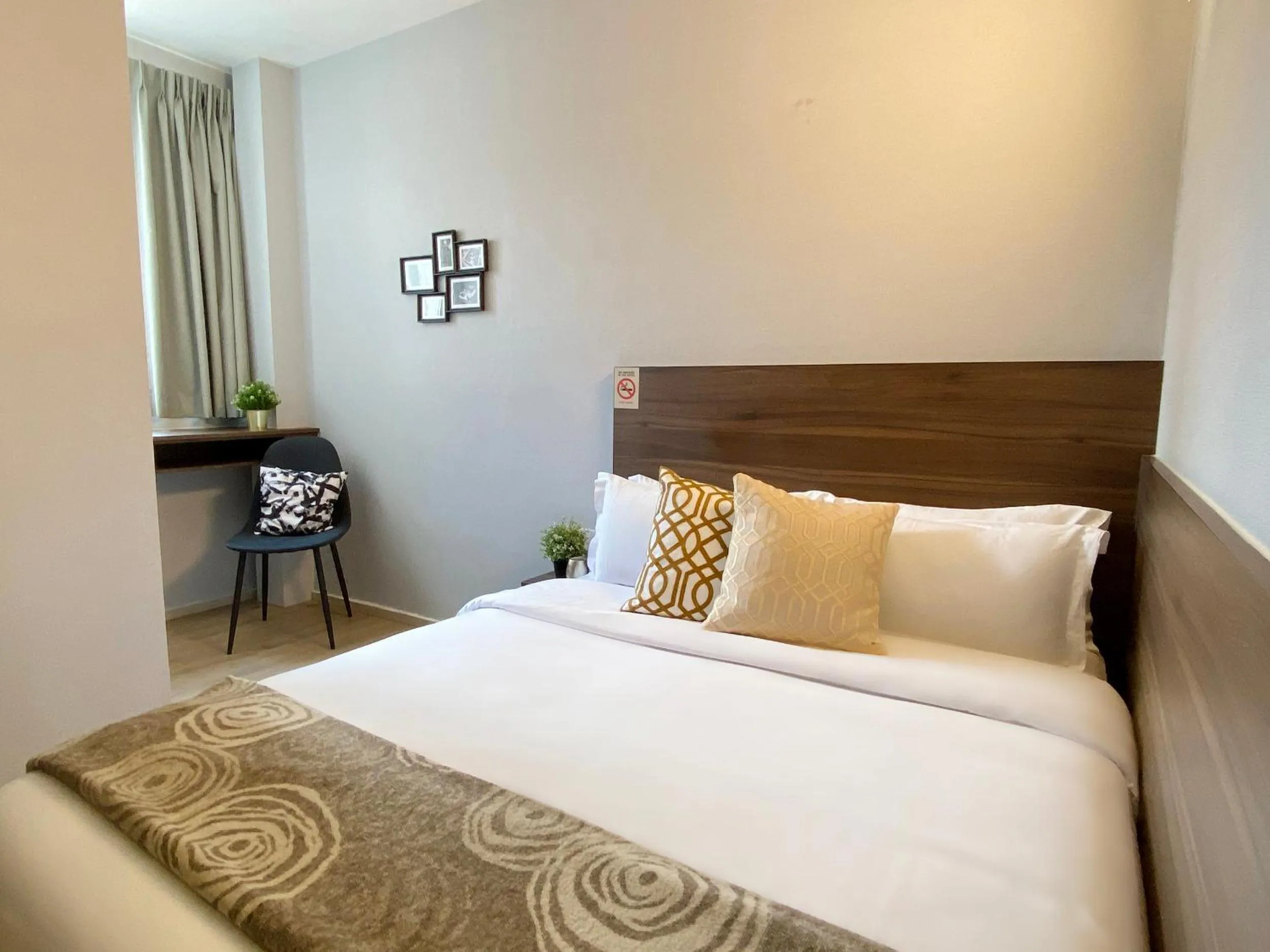 Bedroom in ST Signature Bugis Beach, SHORT OVERNIGHT, 12 Hours, check in 7PM or 9PM